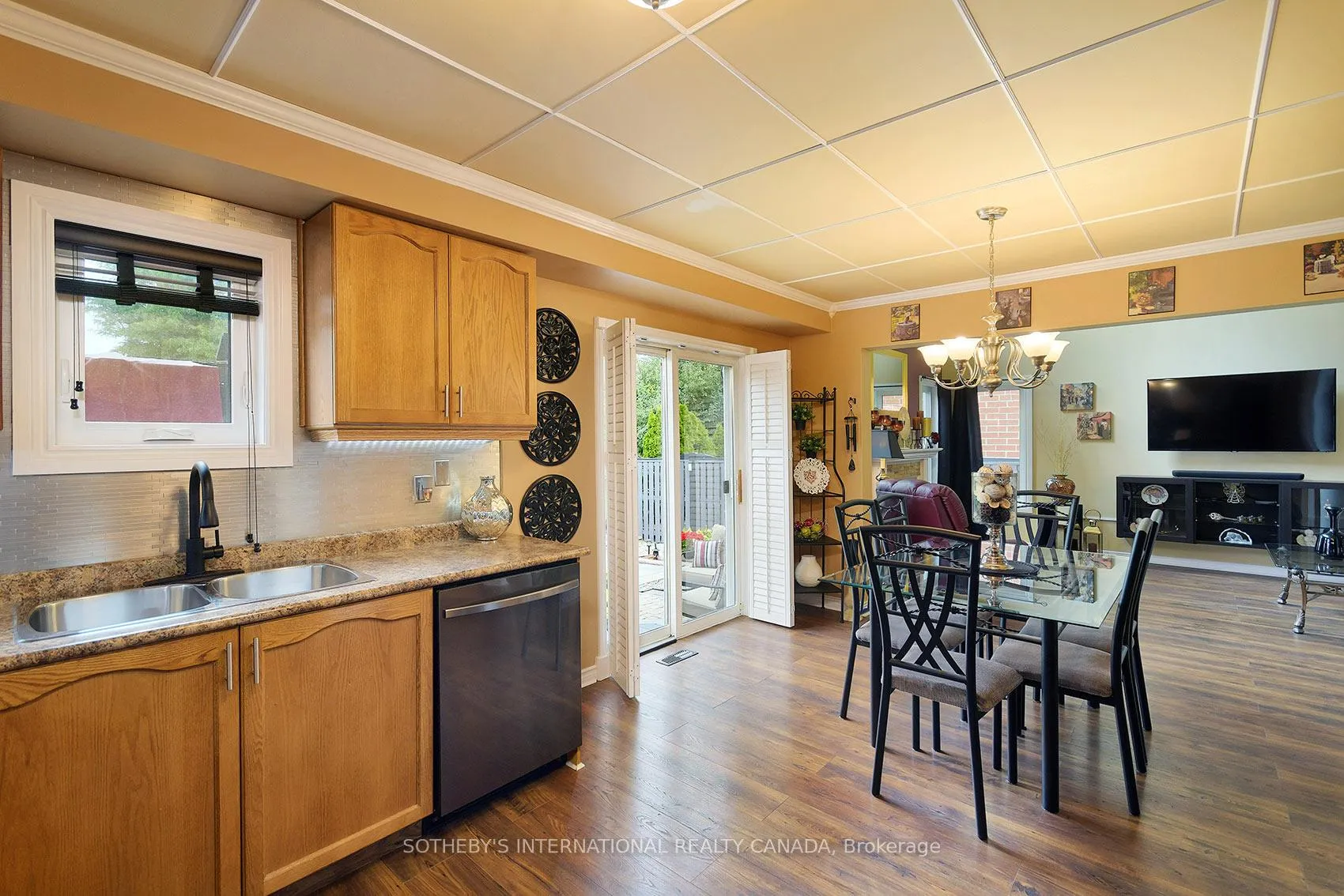 Photo 11 of 52 Monteith Crescent, Vaughan, Maple — HOMEH