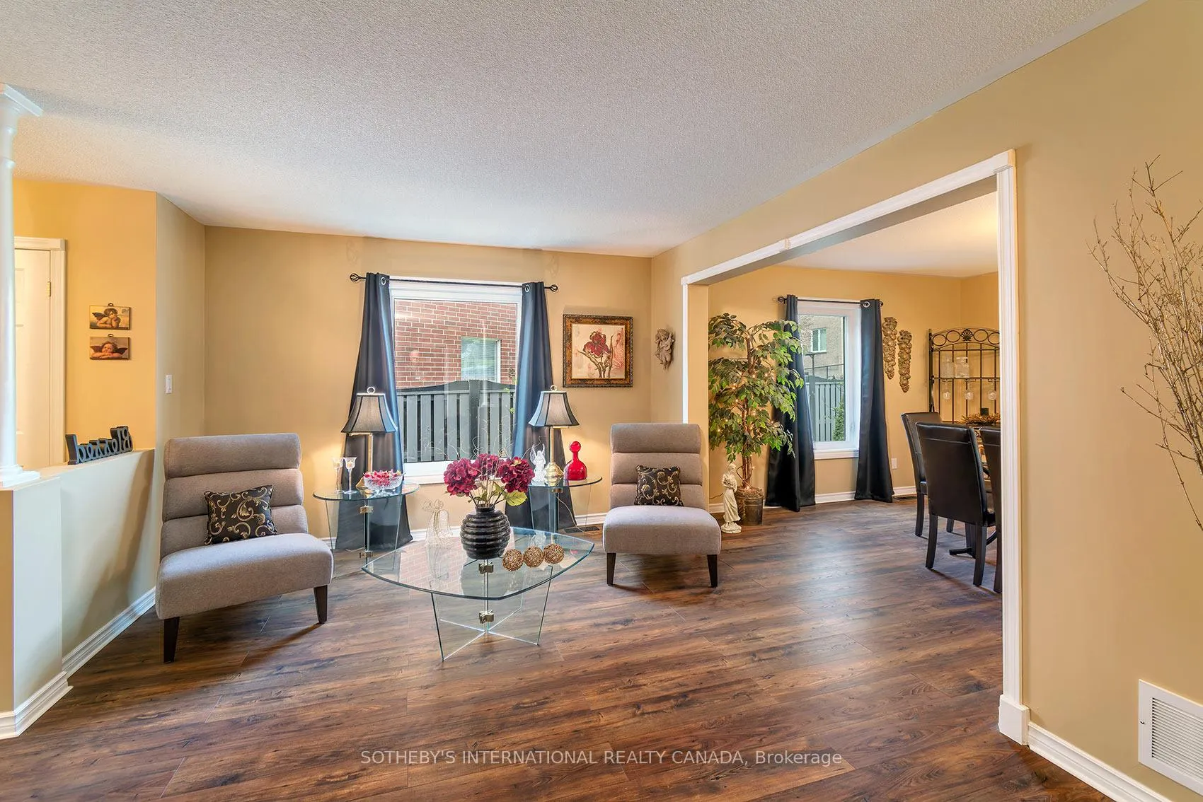 Photo 13 of 52 Monteith Crescent, Vaughan, Maple — HOMEH