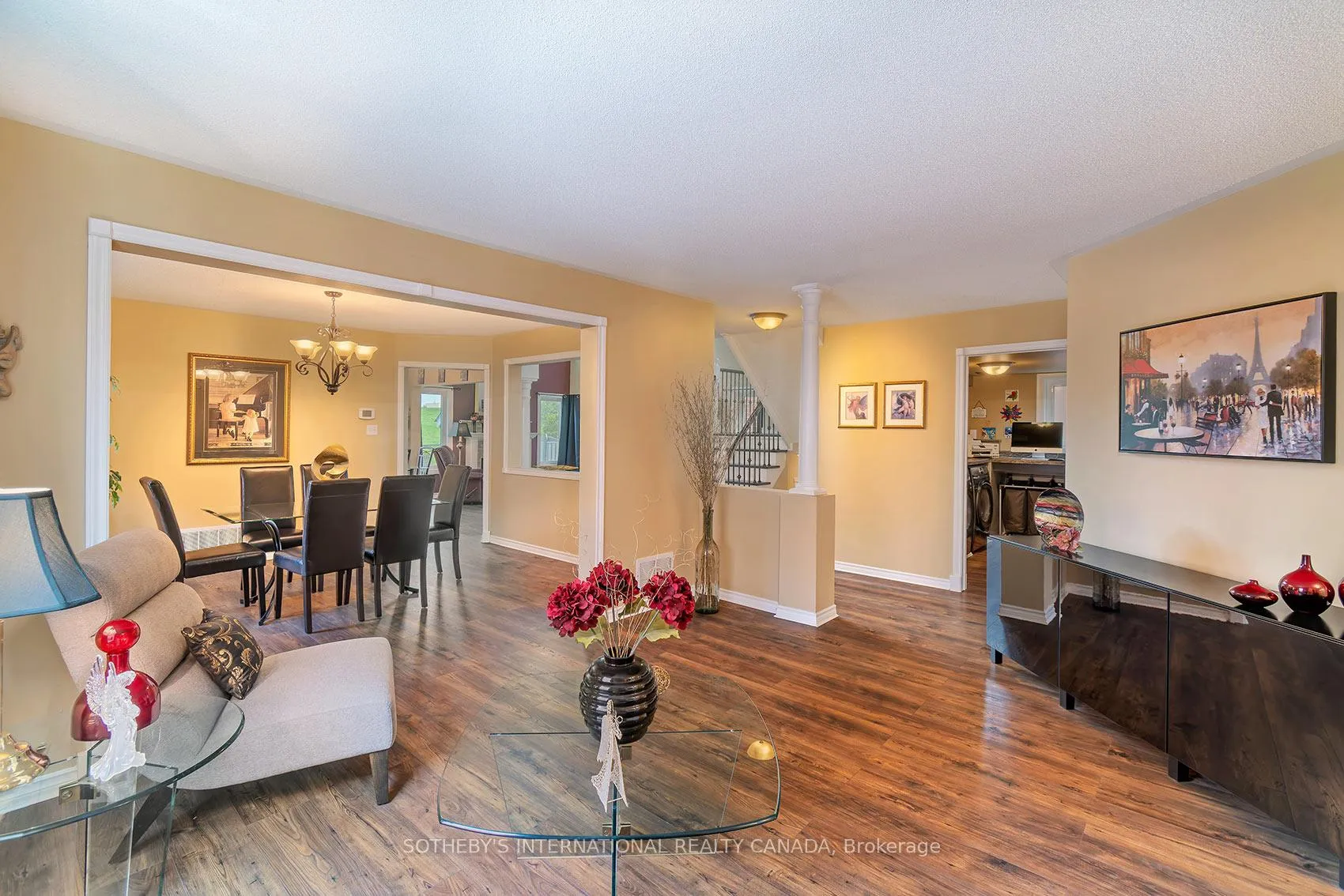 Photo 15 of 52 Monteith Crescent, Vaughan, Maple — HOMEH