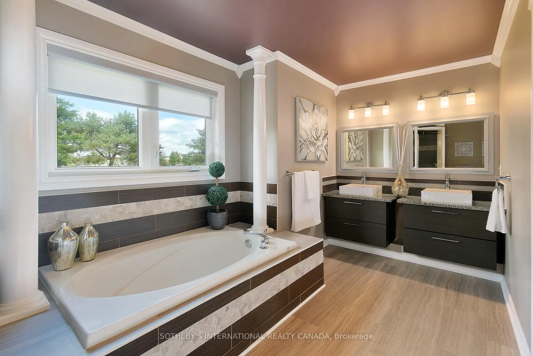 Photo 23 of 52 Monteith Crescent, Vaughan, Maple — HOMEH