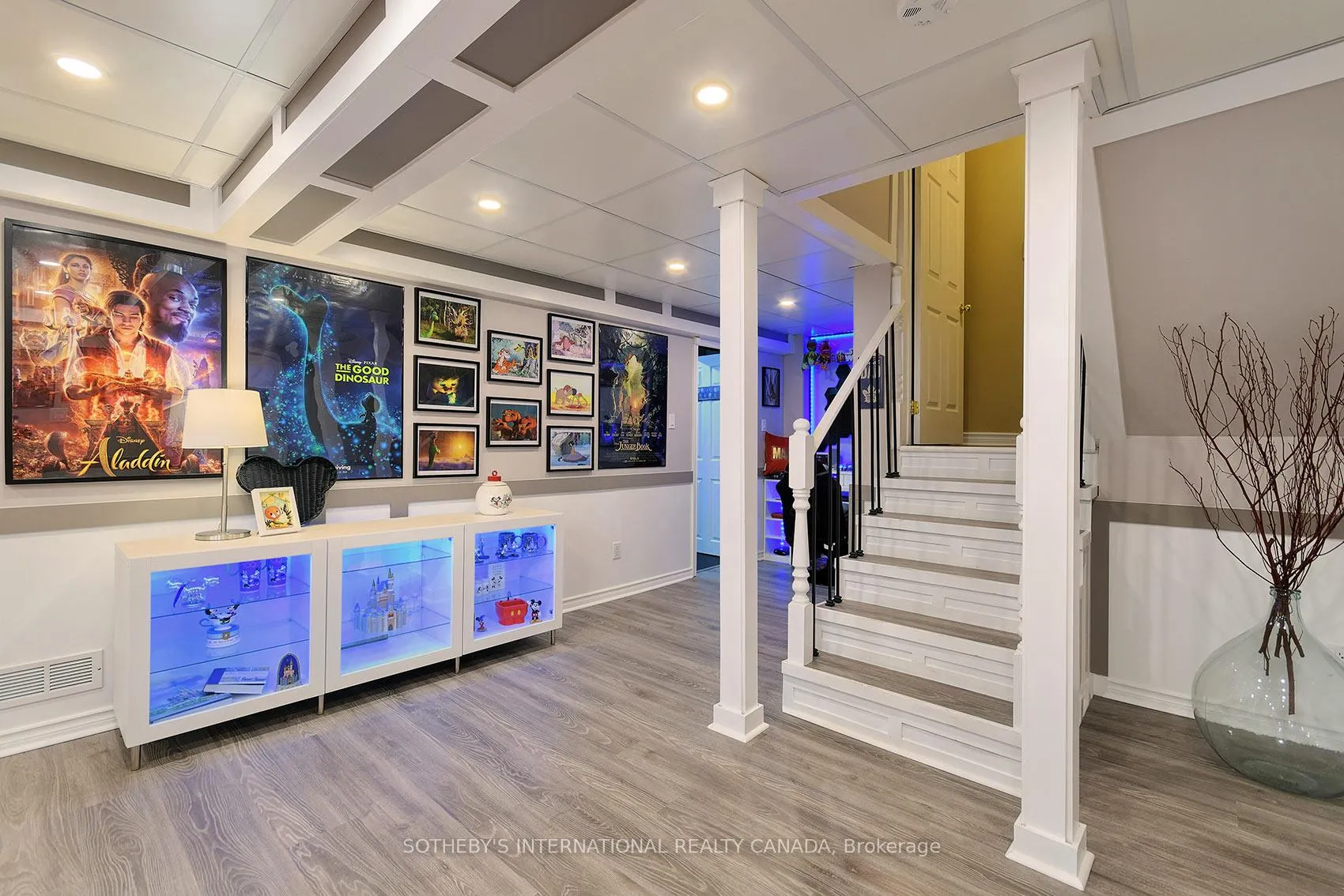 Photo 36 of 52 Monteith Crescent, Vaughan, Maple — HOMEH