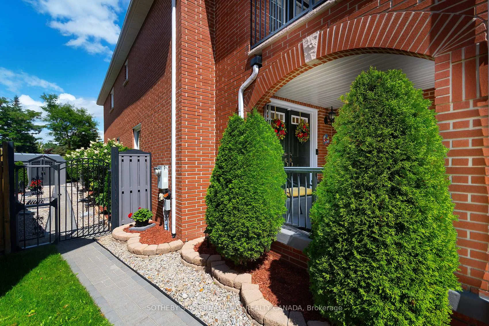 Photo 43 of 52 Monteith Crescent, Vaughan, Maple — HOMEH