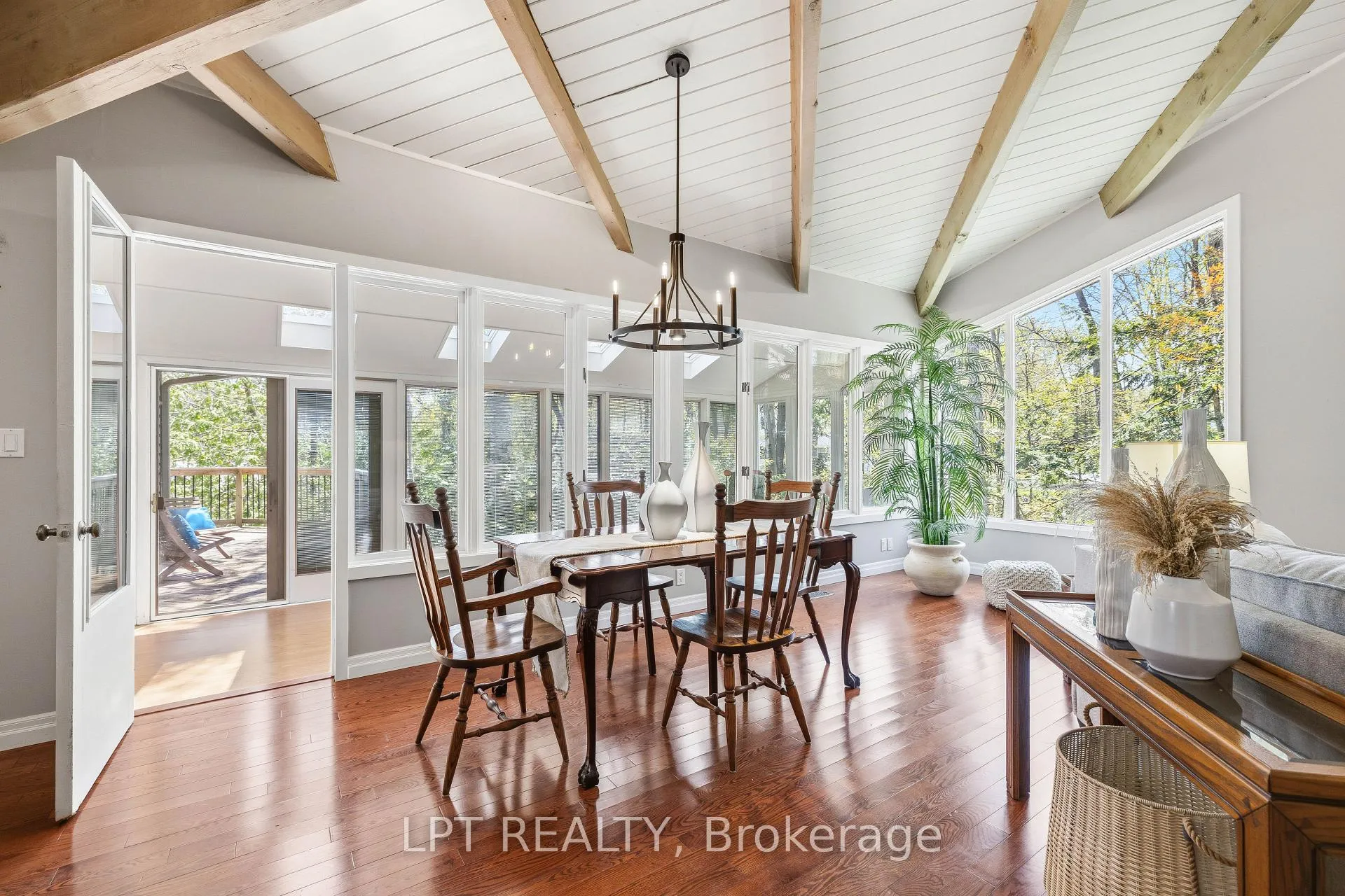 Photo 8 of 125 Sibbald Crescent, Georgina, Sutton & Jackson's Point — HOMEH