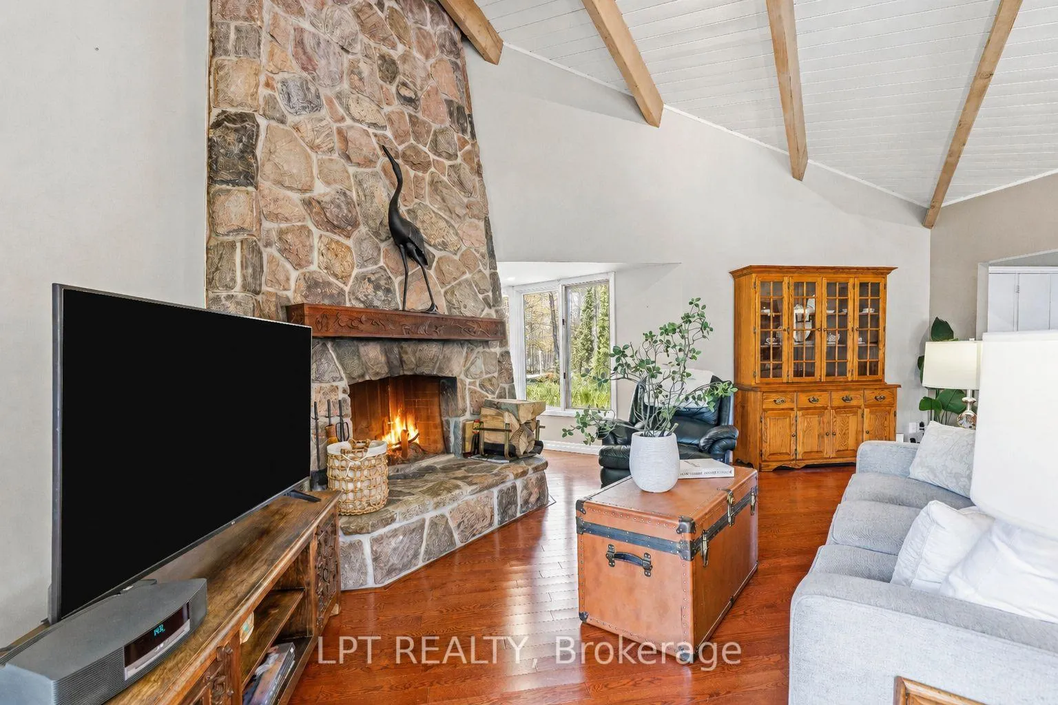 Photo 15 of 125 Sibbald Crescent, Georgina, Sutton & Jackson's Point — HOMEH