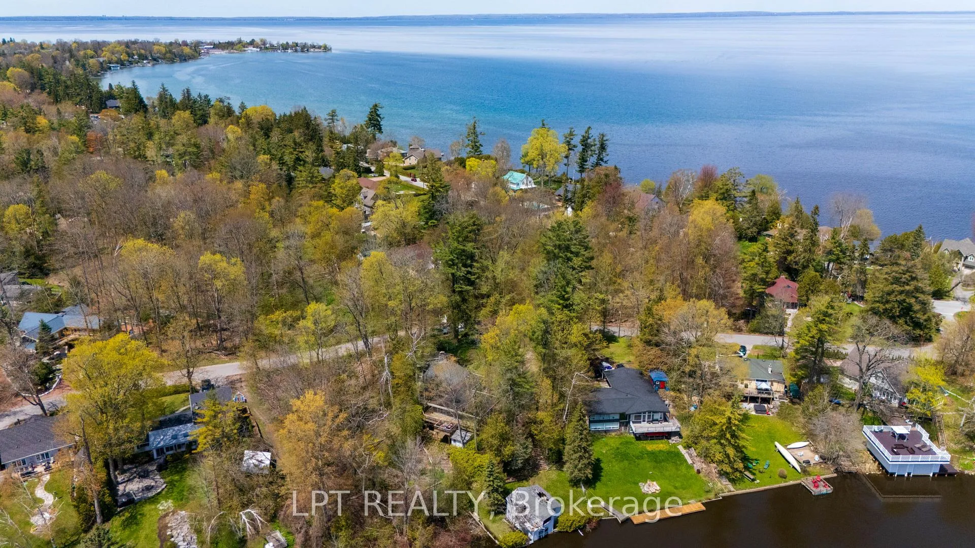 Photo 44 of 125 Sibbald Crescent, Georgina, Sutton & Jackson's Point — HOMEH