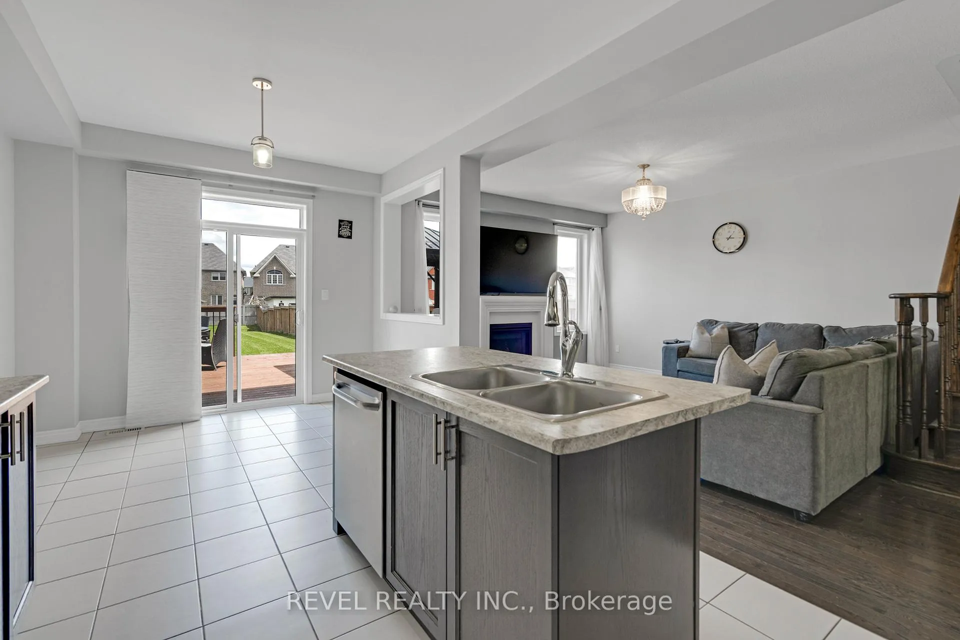 Photo 7 of 89 Mccurdy Drive, New Tecumseth, Tottenham — HOMEH