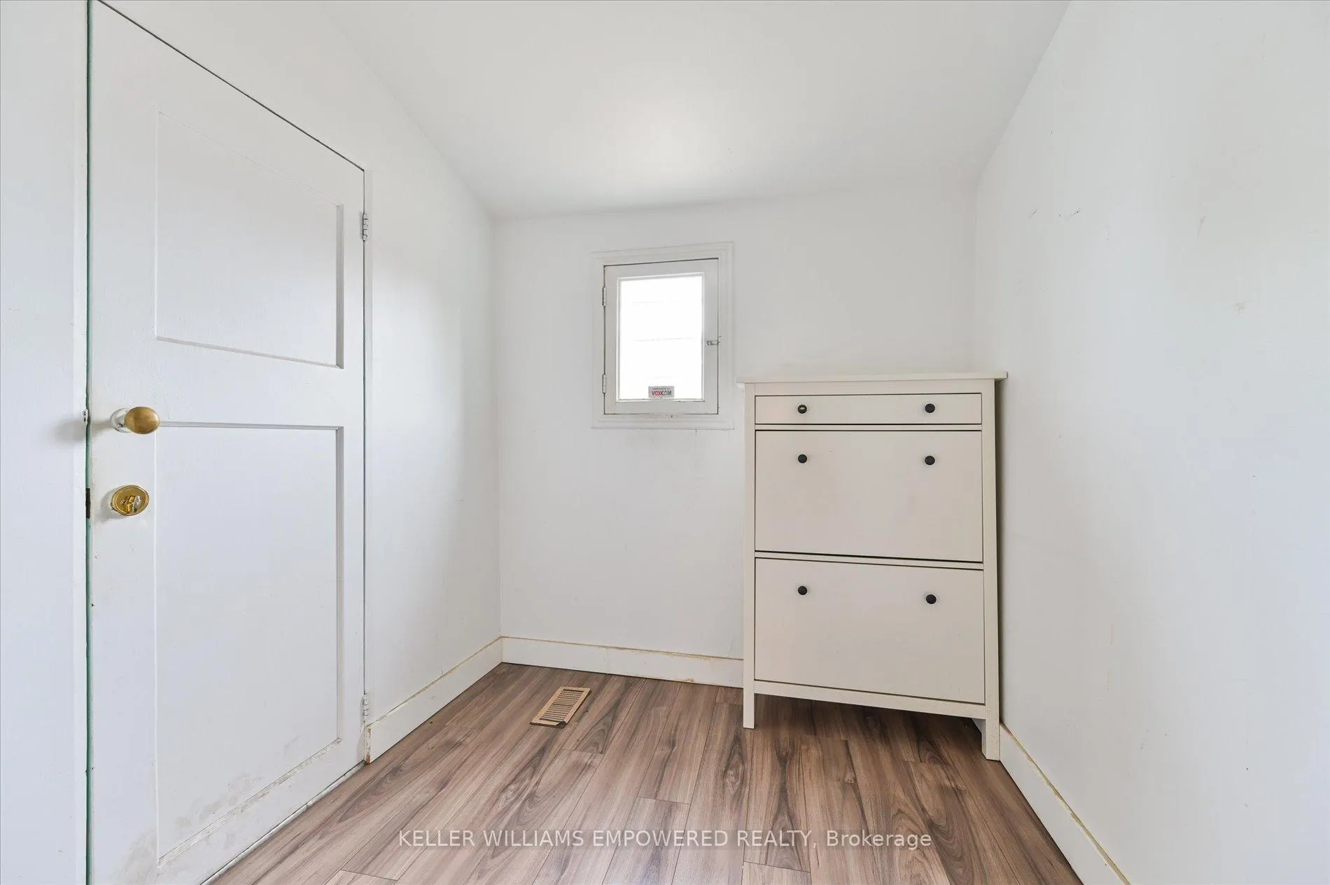 Photo 8 of 212 Silverthorn Avenue, Toronto, Weston-Pellam Park — HOMEH