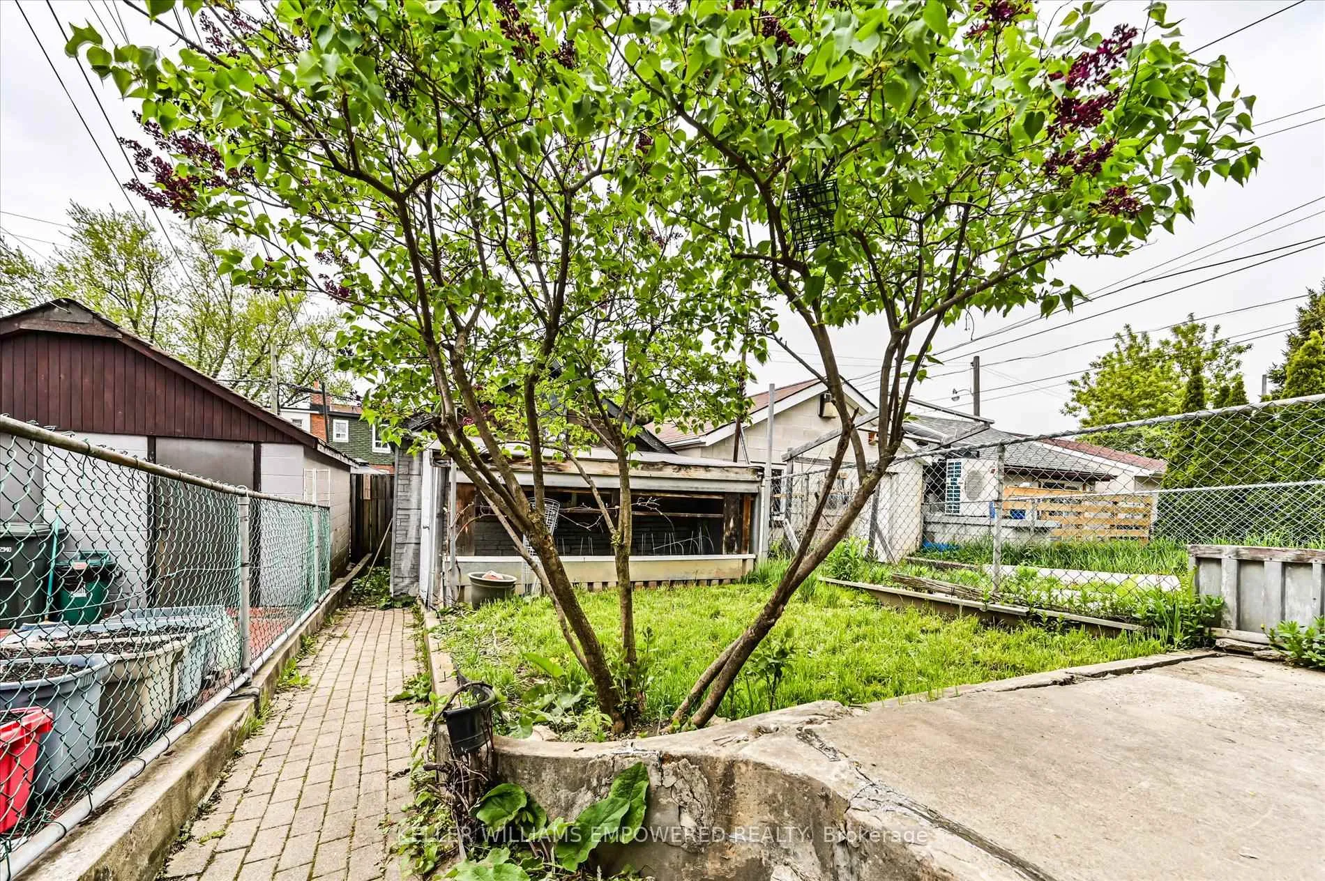 Photo 18 of 212 Silverthorn Avenue, Toronto, Weston-Pellam Park — HOMEH