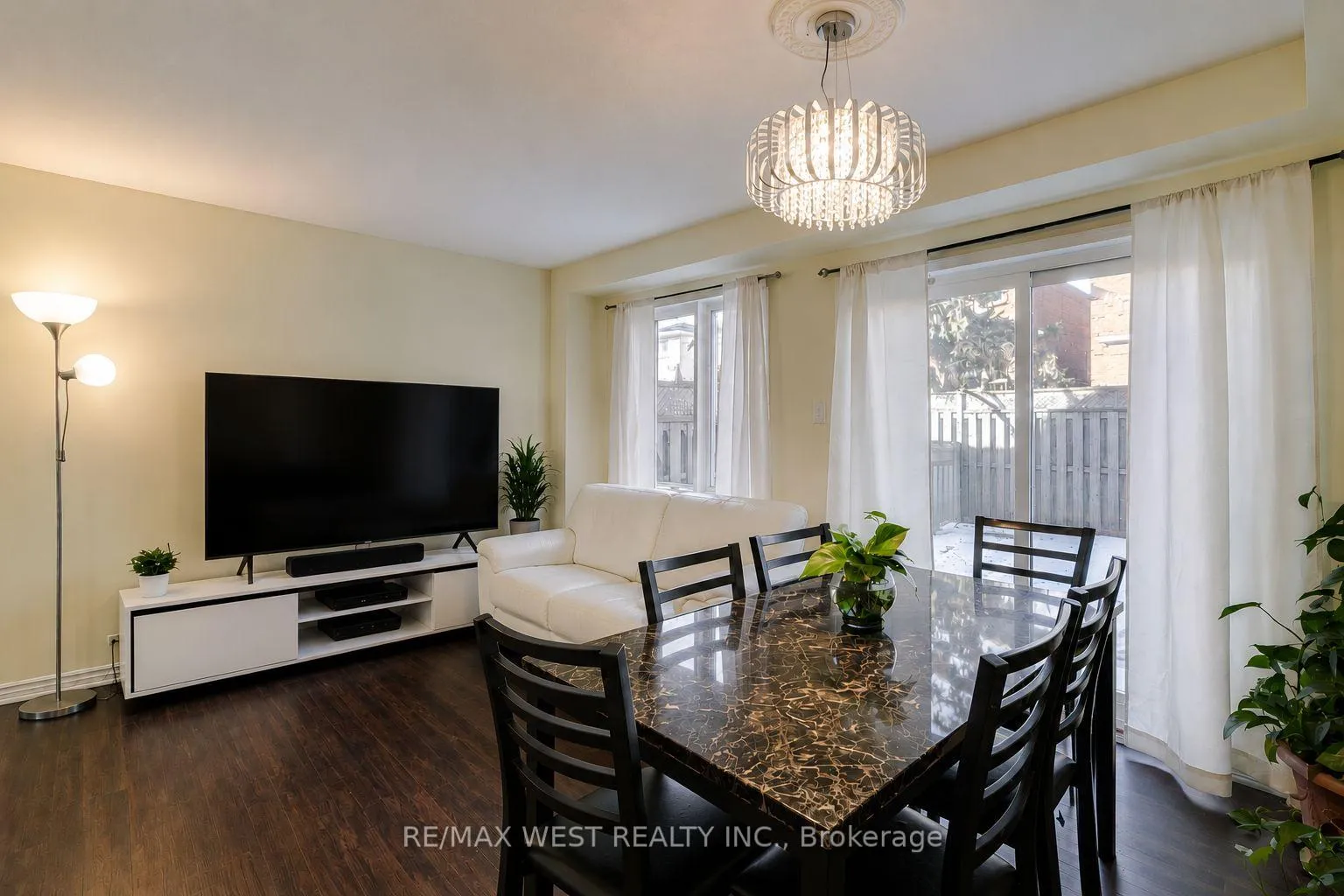 Photo 5 of Unit 12, 6400 Lawrence Avenue E, Scarborough, Rouge — HOMEH
