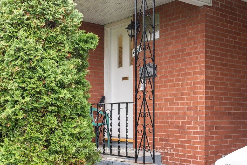 Photo 2 of 684 Wavell Avenue, Ottawa, Laurentianview — HOMEH