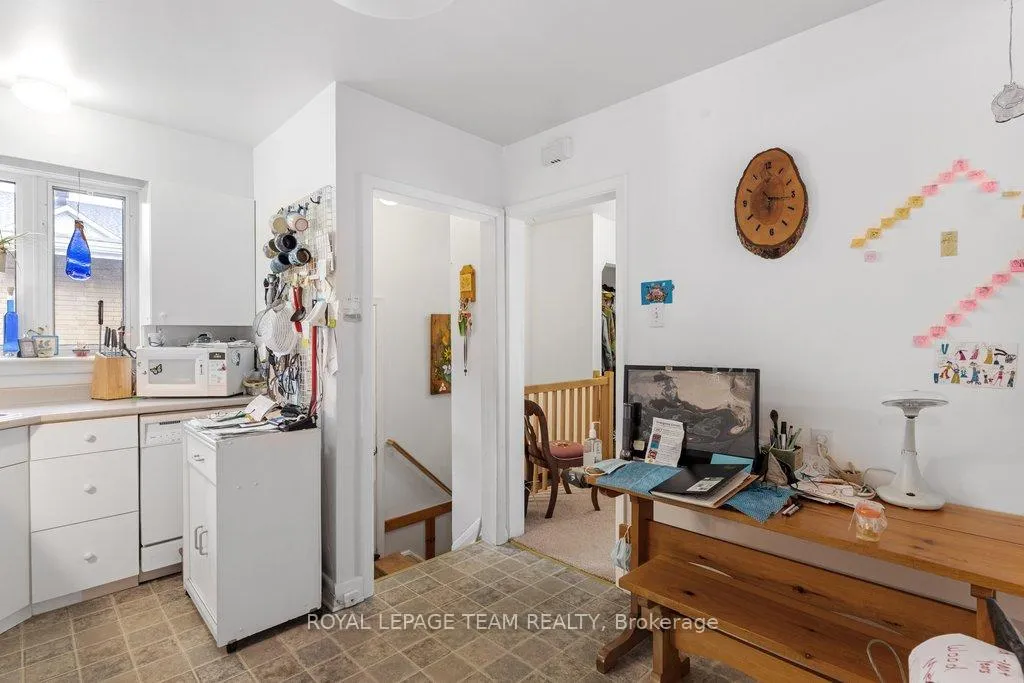 Photo 10 of 684 Wavell Avenue, Ottawa, Laurentianview — HOMEH