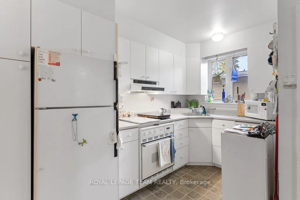 Photo 11 of 684 Wavell Avenue, Ottawa, Laurentianview — HOMEH
