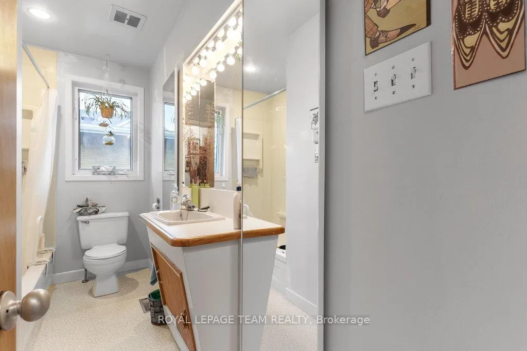 Photo 12 of 684 Wavell Avenue, Ottawa, Laurentianview — HOMEH