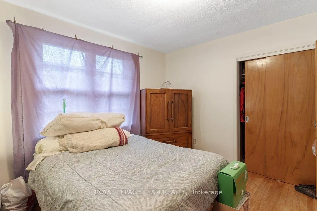 Photo 18 of 684 Wavell Avenue, Ottawa, Laurentianview — HOMEH