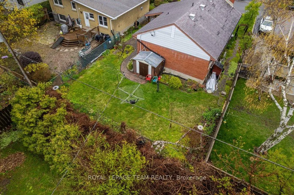 Photo 33 of 684 Wavell Avenue, Ottawa, Laurentianview — HOMEH