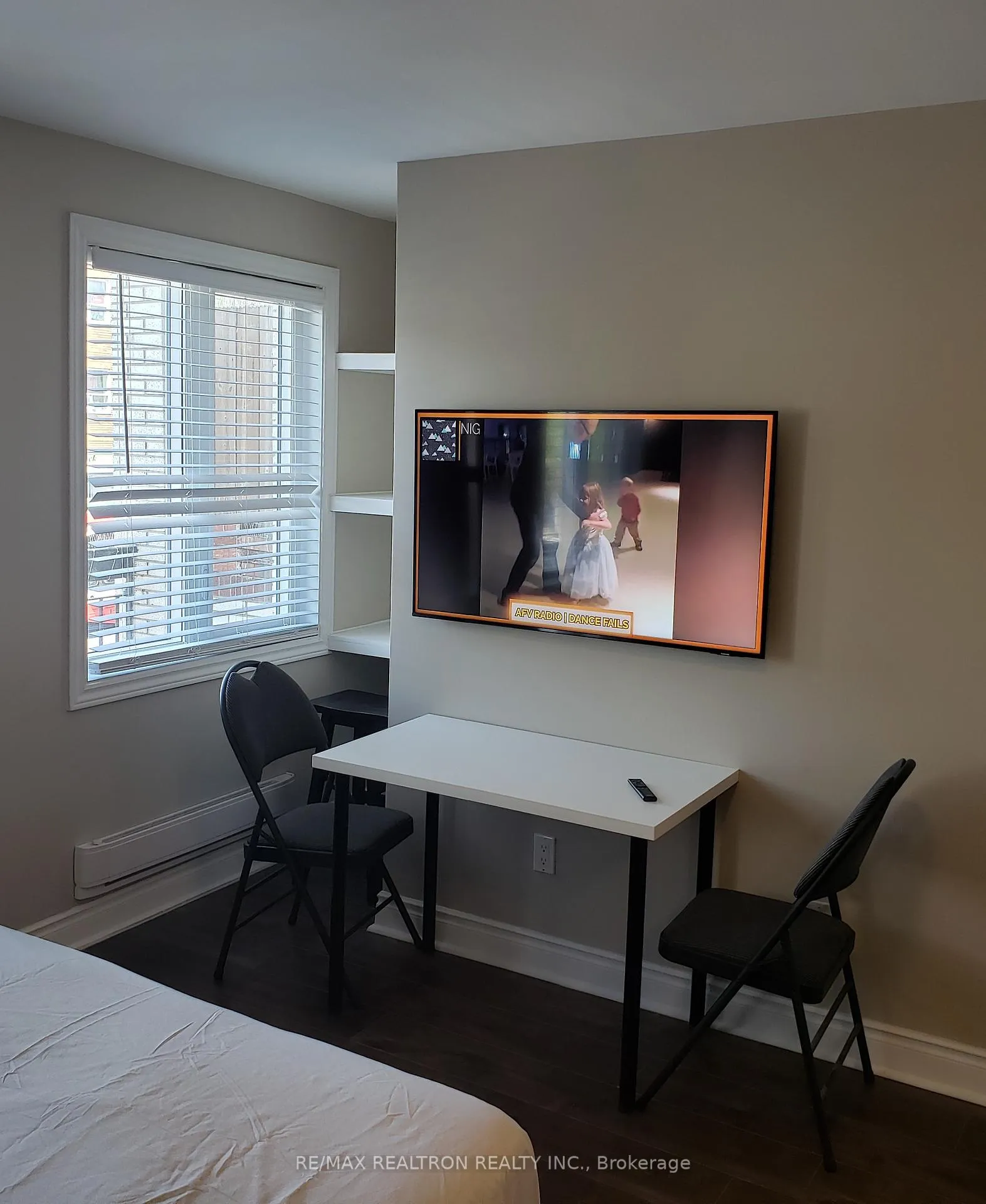 Photo 5 of Unit 1299, 1301 Danforth Avenue, Toronto, Greenwood-Coxwell — HOMEH