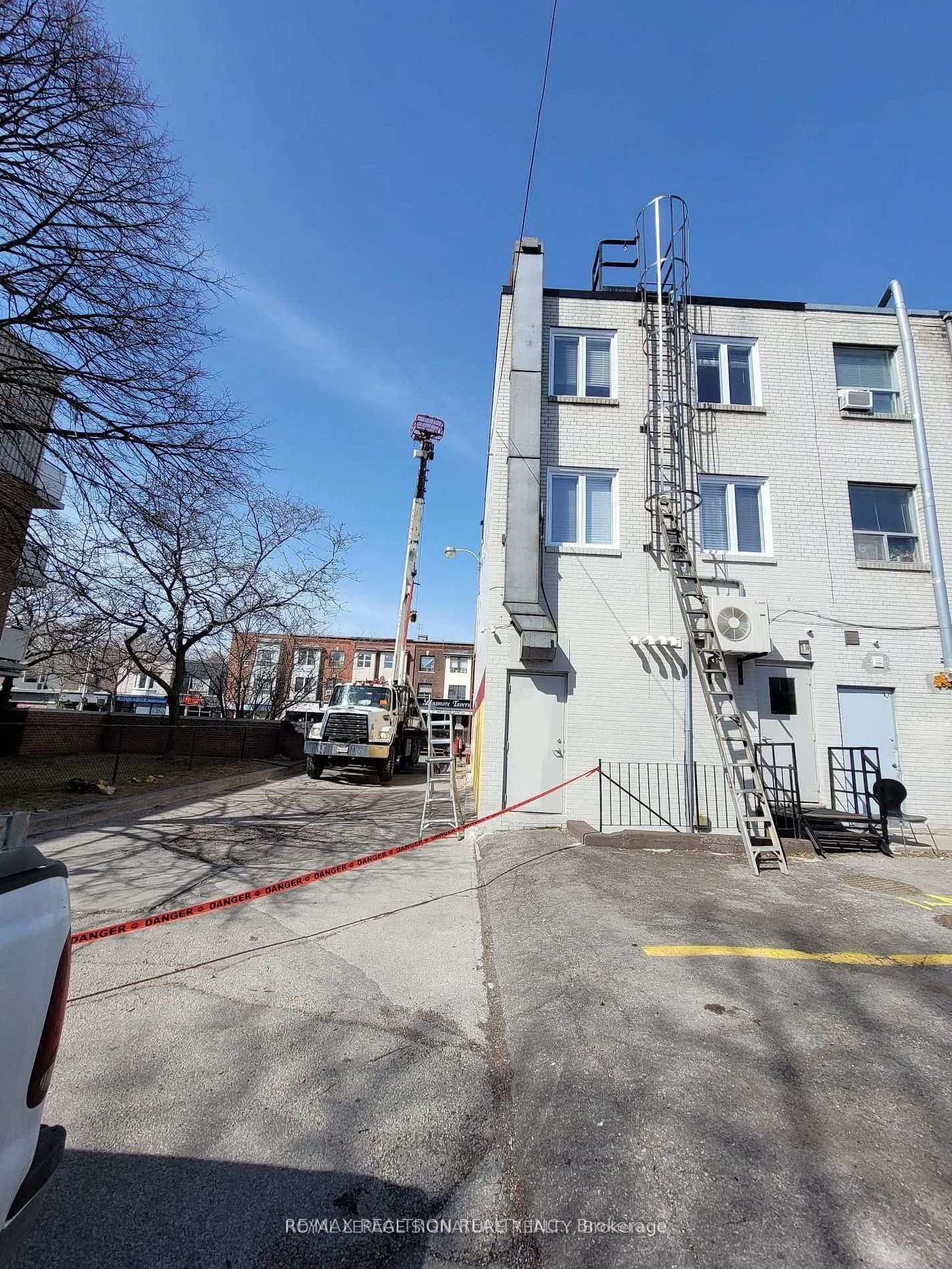 Photo 38 of Unit 1299, 1301 Danforth Avenue, Toronto, Greenwood-Coxwell — HOMEH