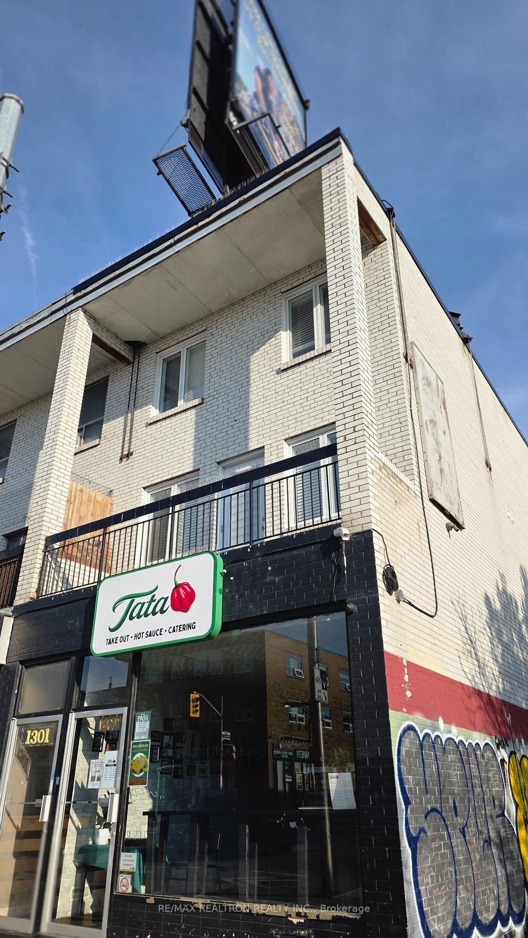 Photo 3 of Unit 1299, 1301 Danforth Avenue, Toronto, Greenwood-Coxwell — HOMEH
