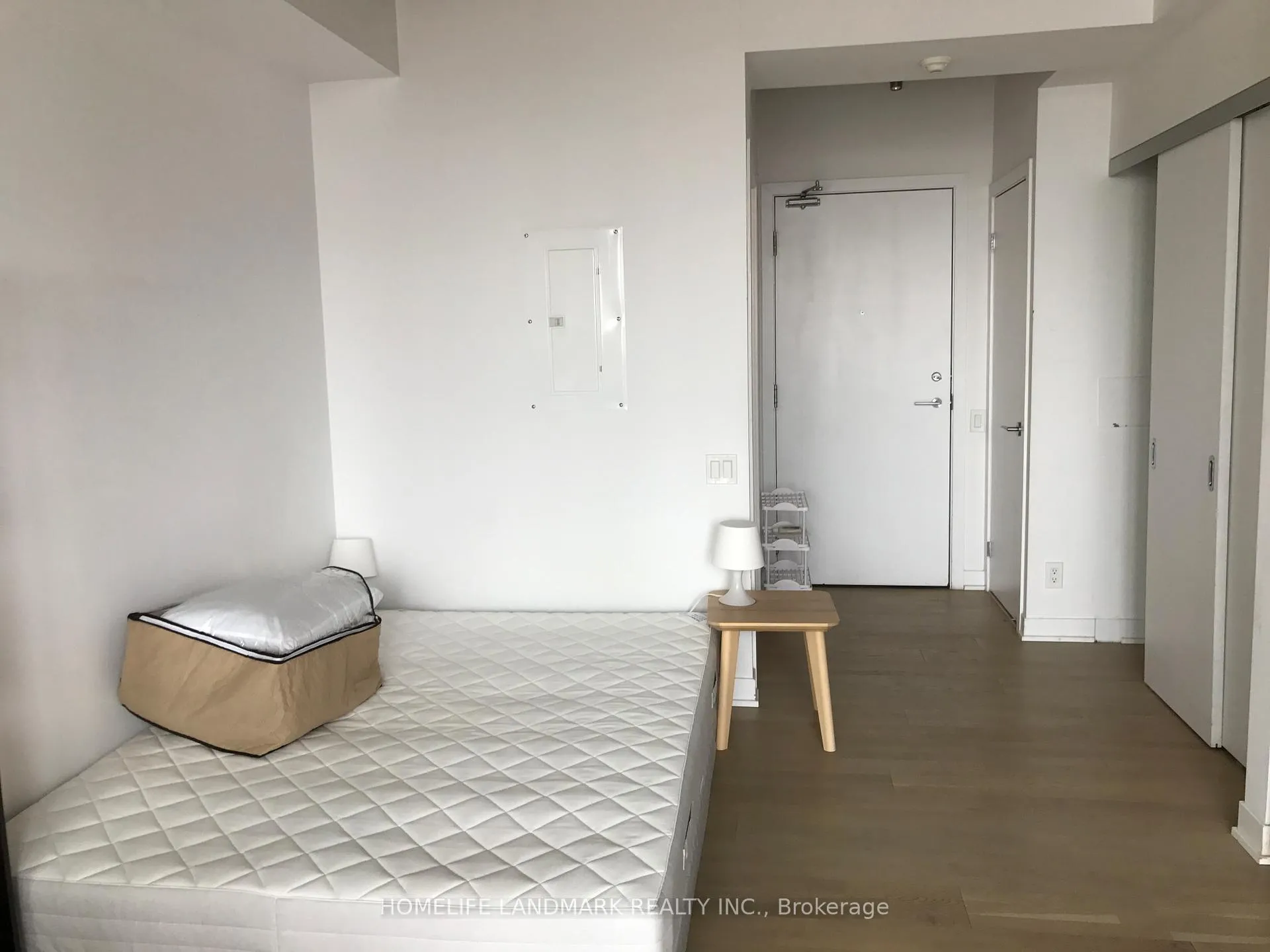 Photo 3 of Unit 1012, 318 King Street E, Toronto, Moss Park — HOMEH