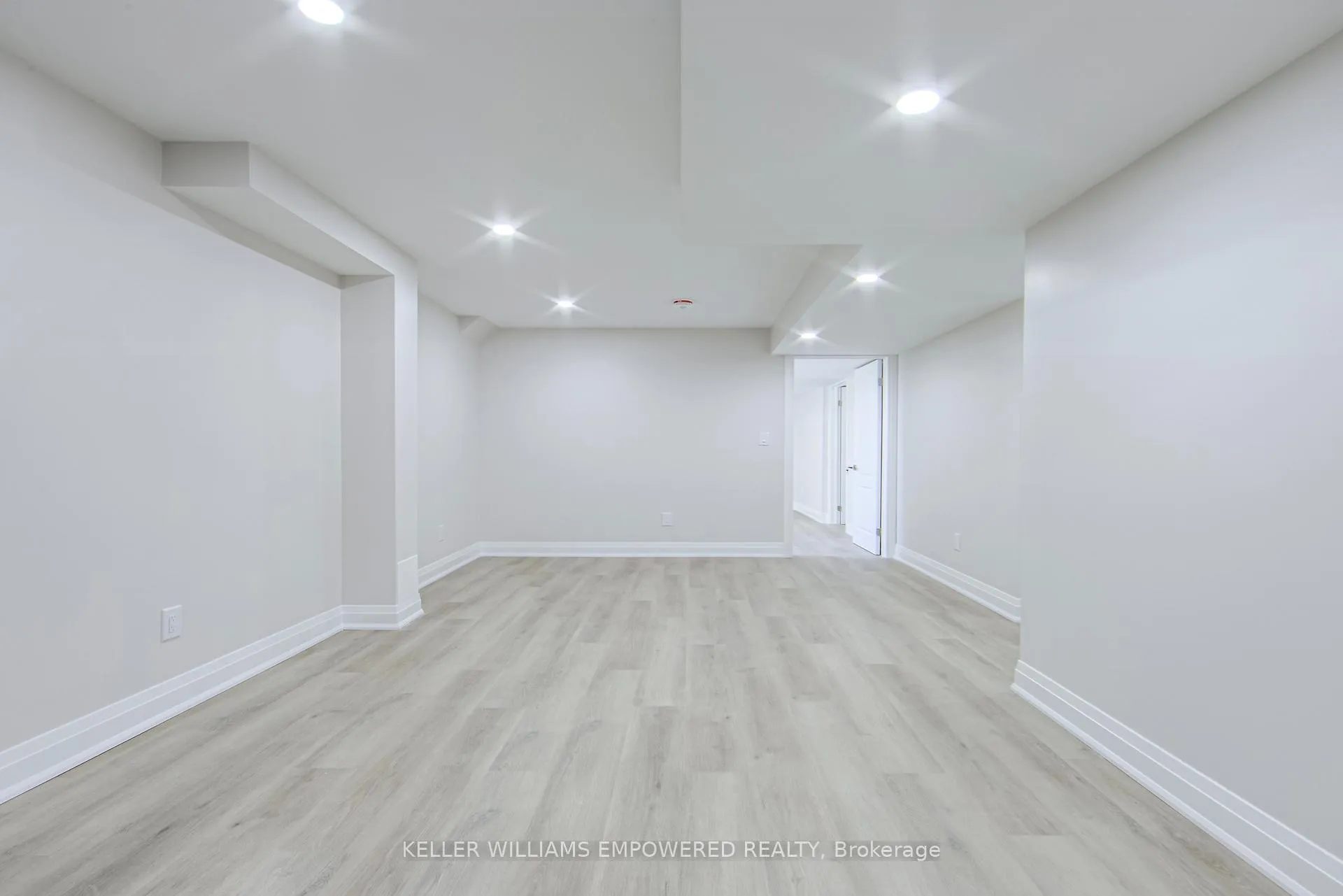 Photo 7 of Unit BASEMENT UNIT, 12 Midvale Heights Lane, Vaughan, Patterson — HOMEH