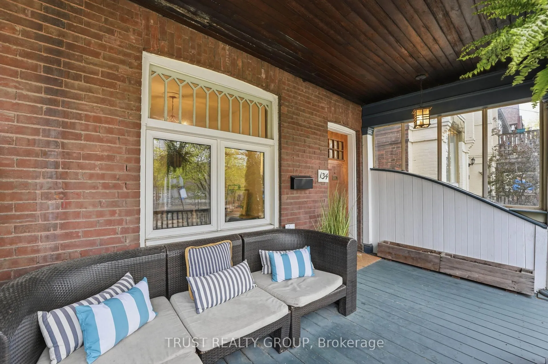 Photo 4 of 134 Close Avenue, Toronto, South Parkdale — HOMEH