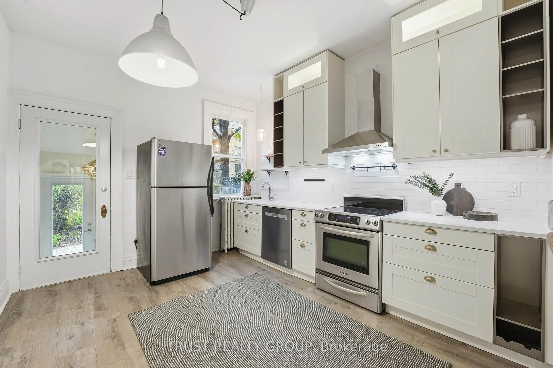 Photo 12 of 134 Close Avenue, Toronto, South Parkdale — HOMEH