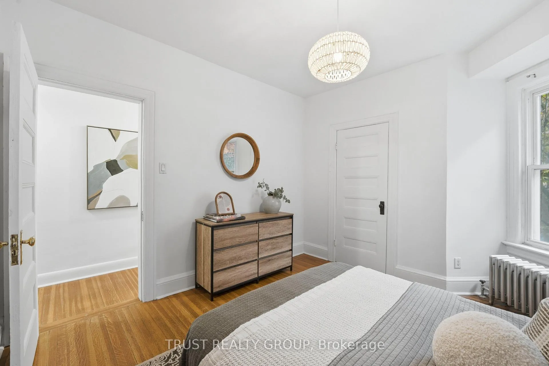 Photo 23 of 134 Close Avenue, Toronto, South Parkdale — HOMEH