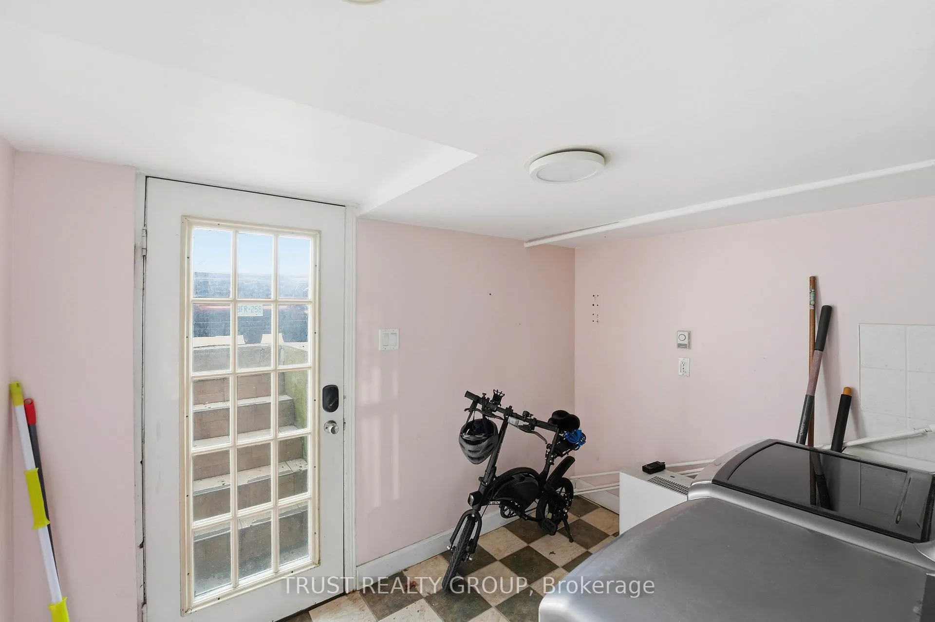 Photo 26 of 134 Close Avenue, Toronto, South Parkdale — HOMEH