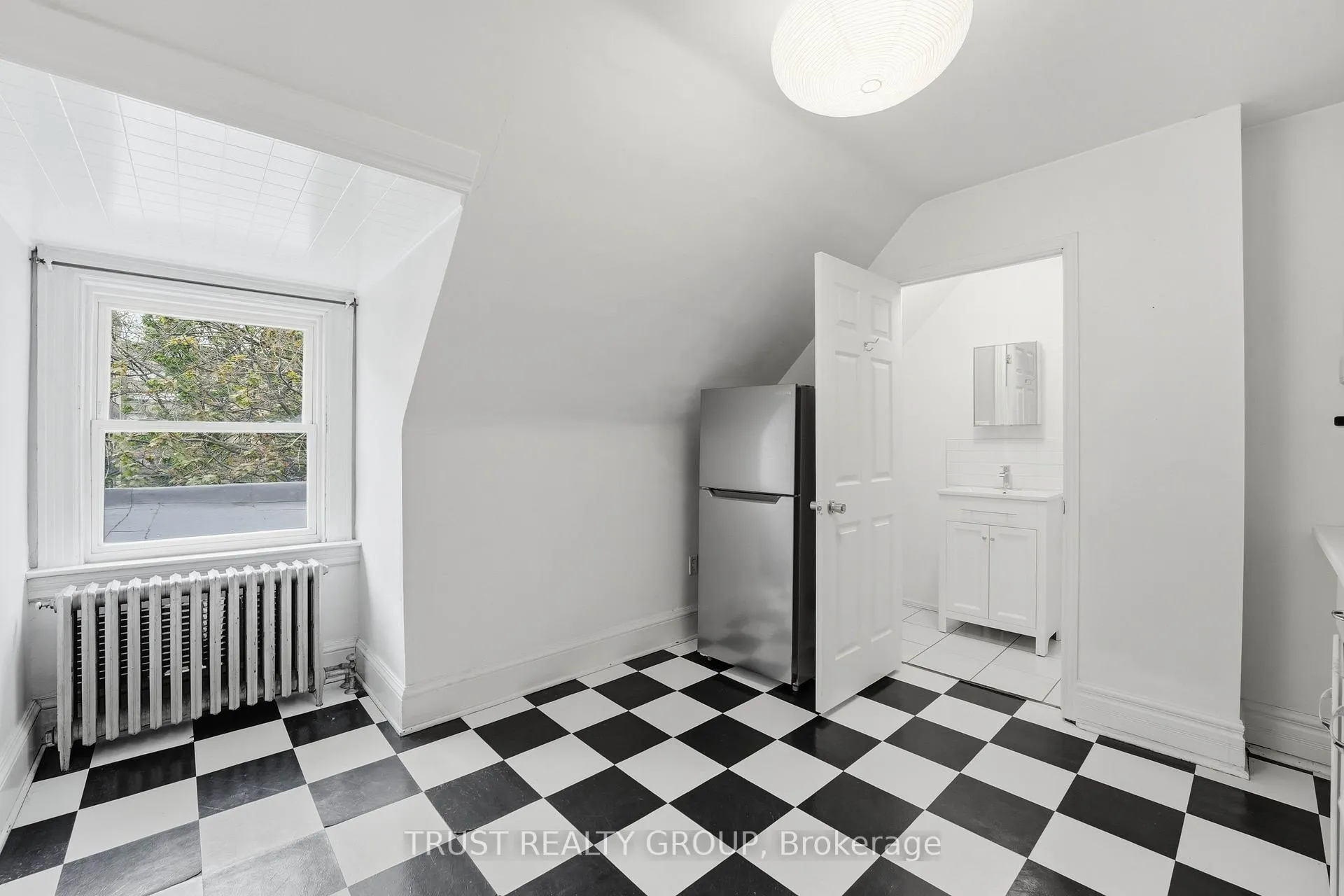 Photo 27 of 134 Close Avenue, Toronto, South Parkdale — HOMEH