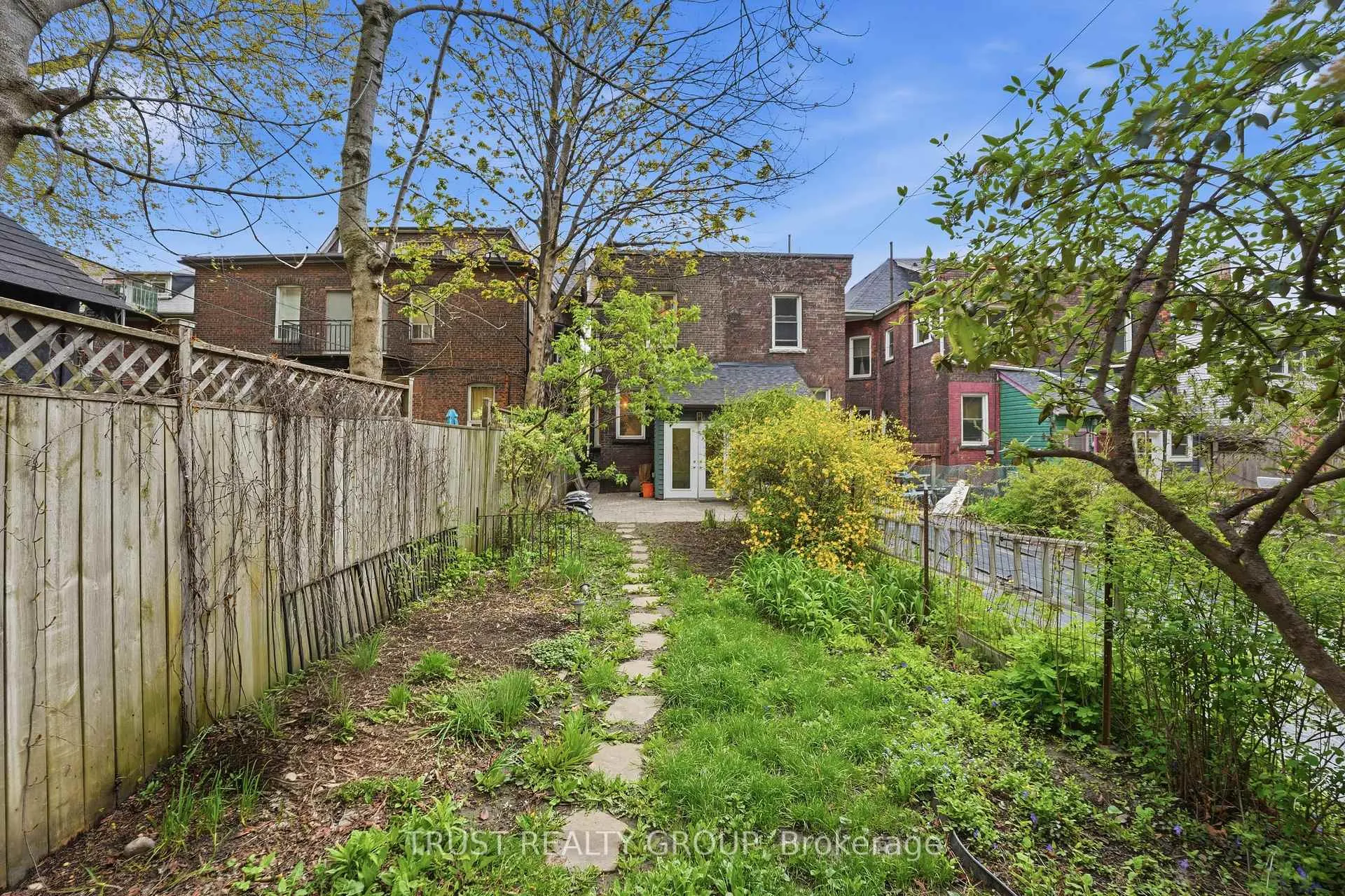 Photo 44 of 134 Close Avenue, Toronto, South Parkdale — HOMEH