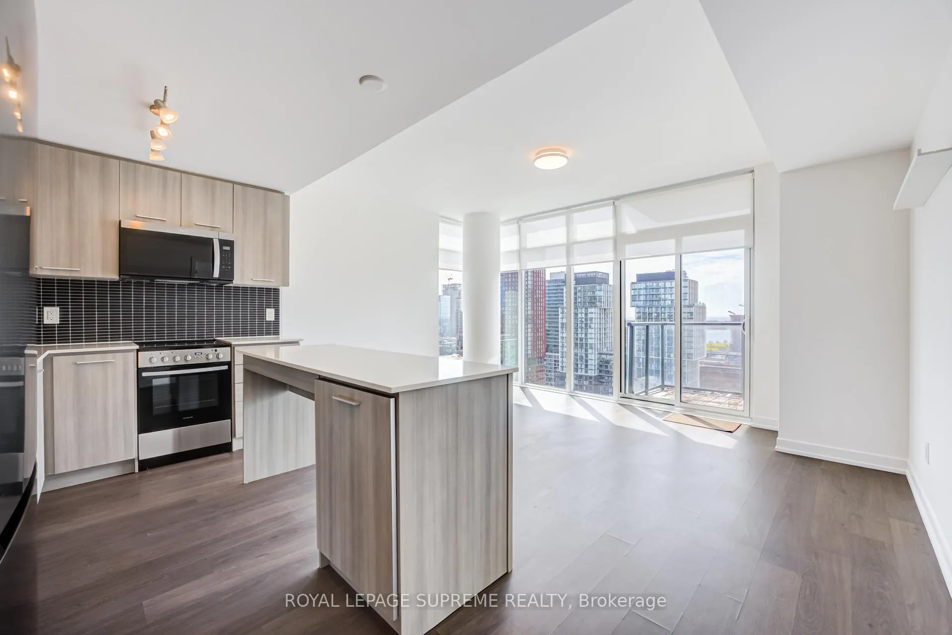 Photo 8 of Unit 2005, 105 George Street, Toronto, Moss Park — HOMEH