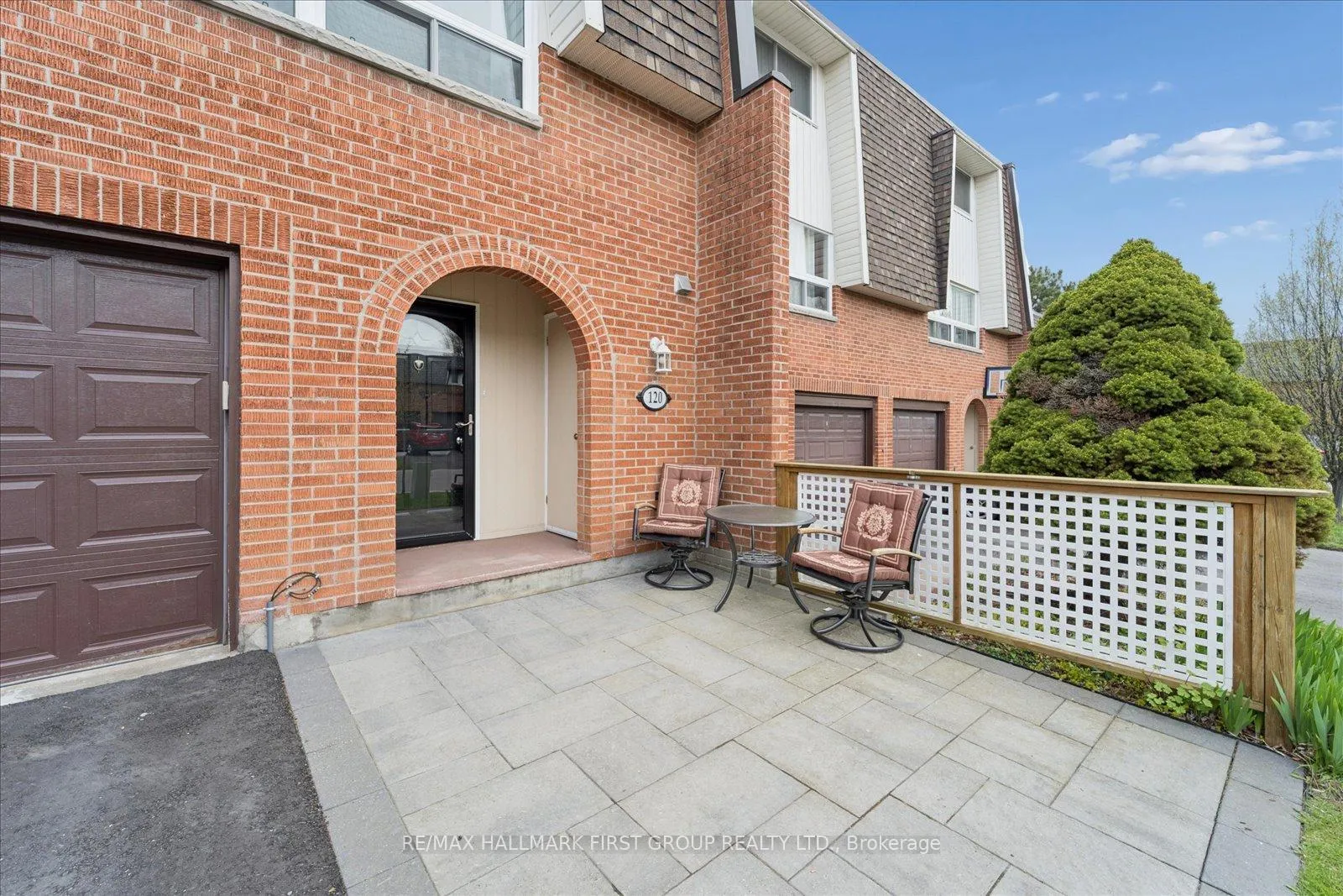 Photo 2 of 120 Deacon Lane, Ajax, South East — HOMEH