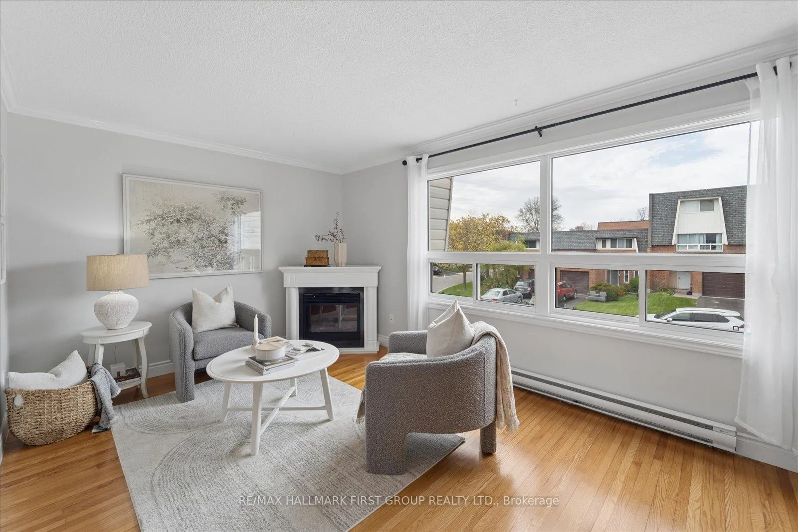 Photo 4 of 120 Deacon Lane, Ajax, South East — HOMEH