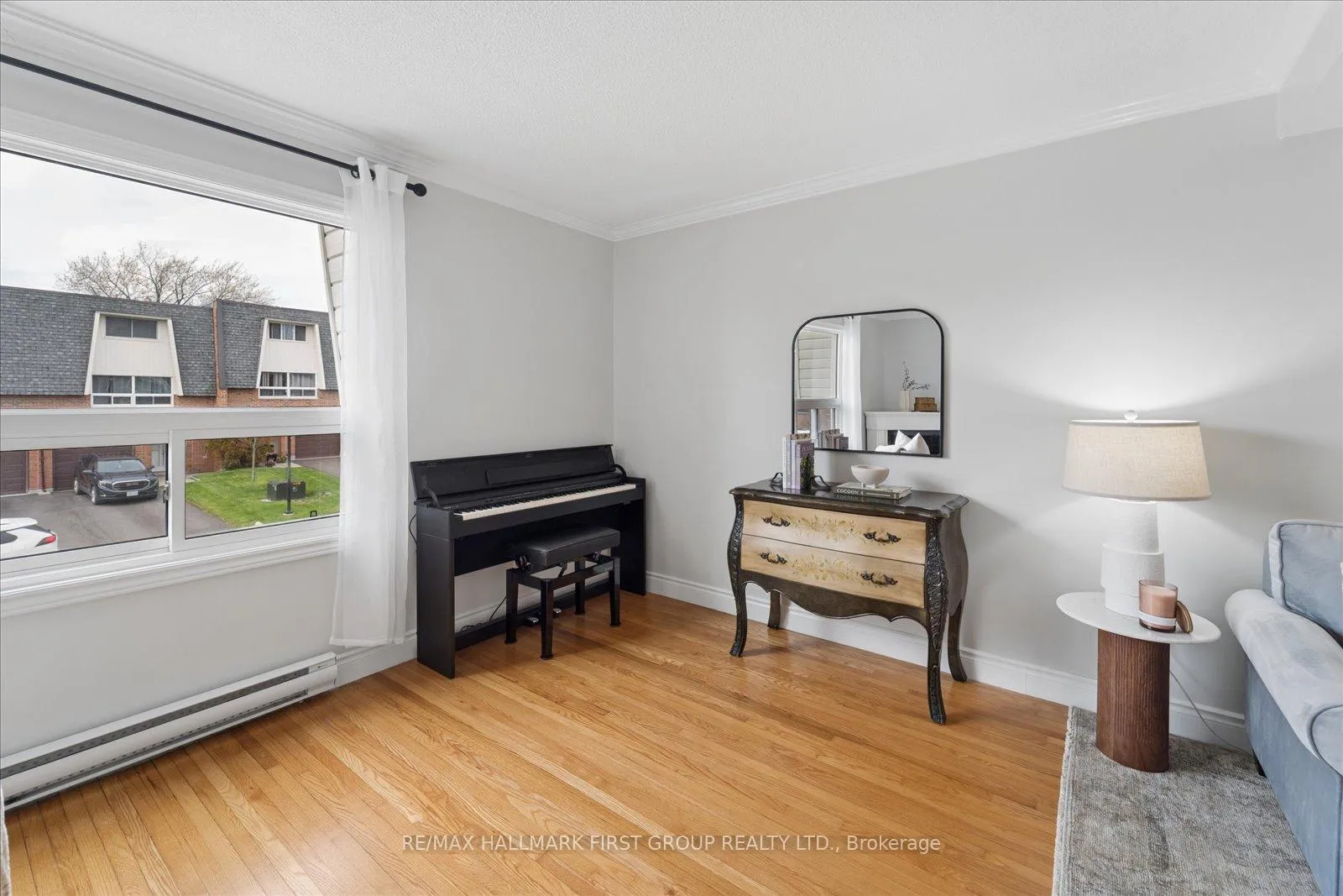 Photo 6 of 120 Deacon Lane, Ajax, South East — HOMEH