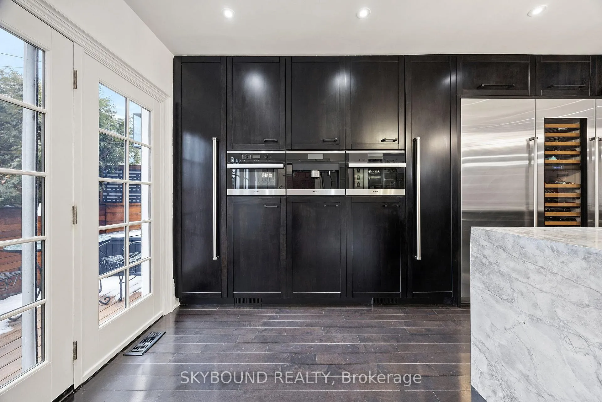 Photo 11 of 20 Fairview Boulevard, Toronto, North Riverdale — HOMEH