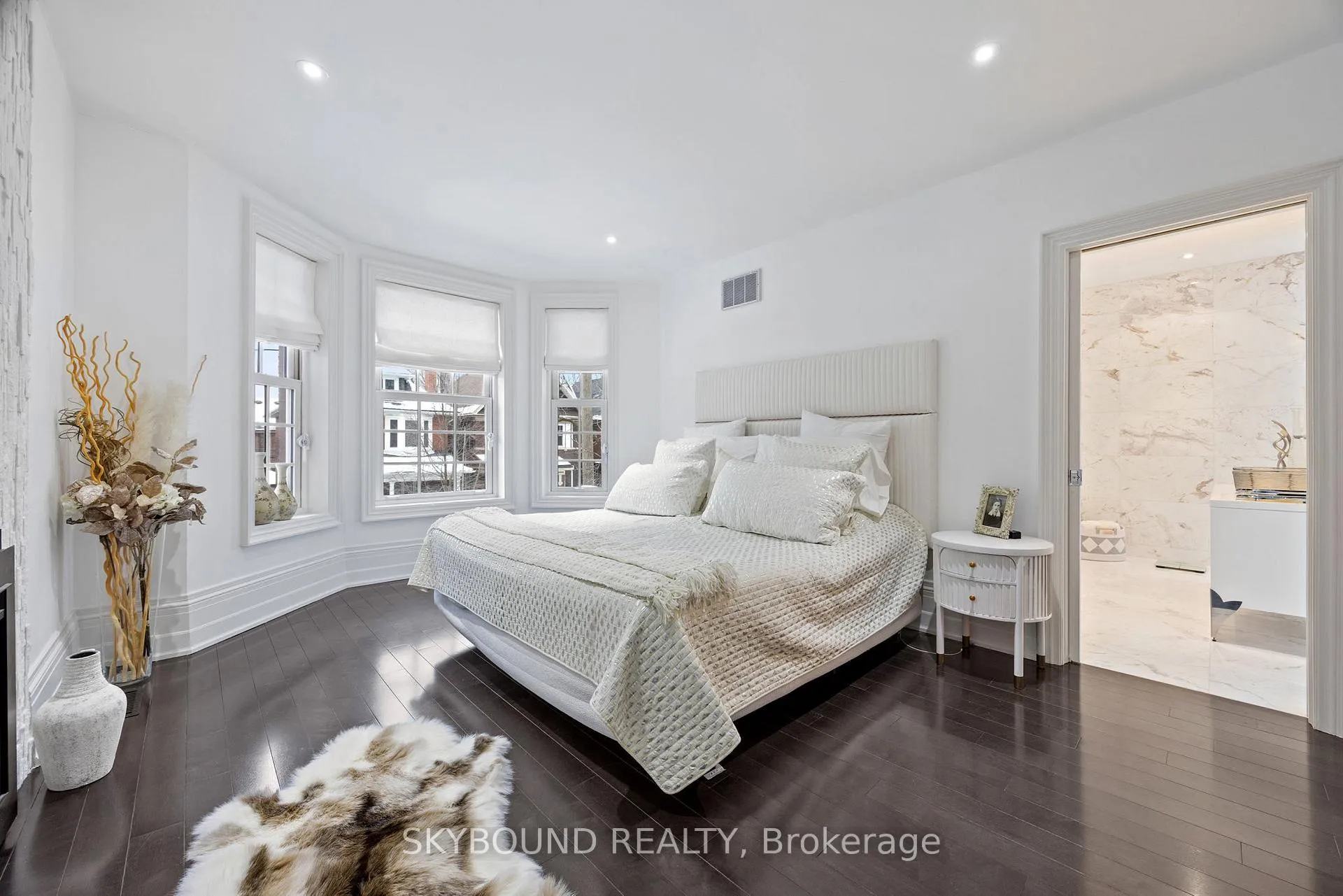 Photo 22 of 20 Fairview Boulevard, Toronto, North Riverdale — HOMEH