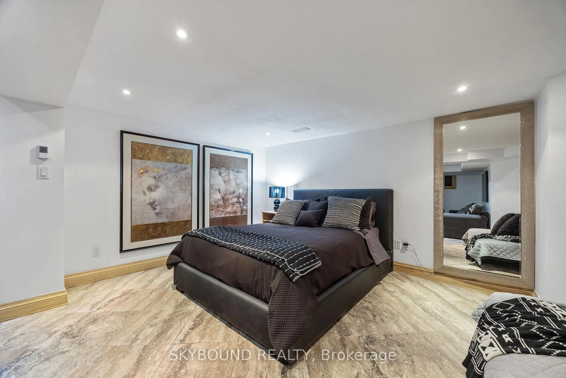 Photo 40 of 20 Fairview Boulevard, Toronto, North Riverdale — HOMEH