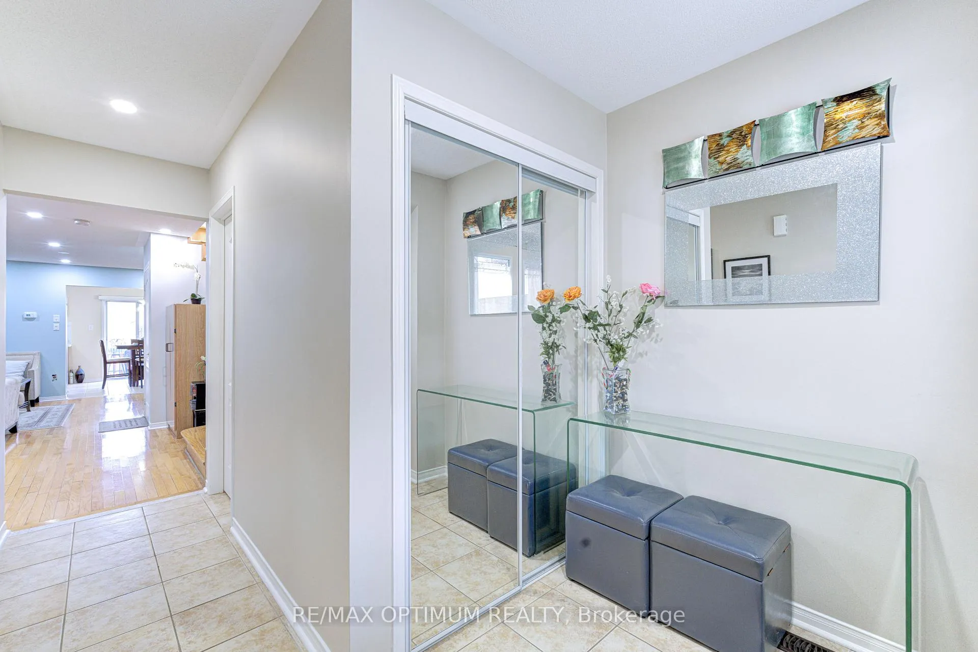 Photo 6 of 105 Spicebush Terrace, Brampton, Credit Valley — HOMEH