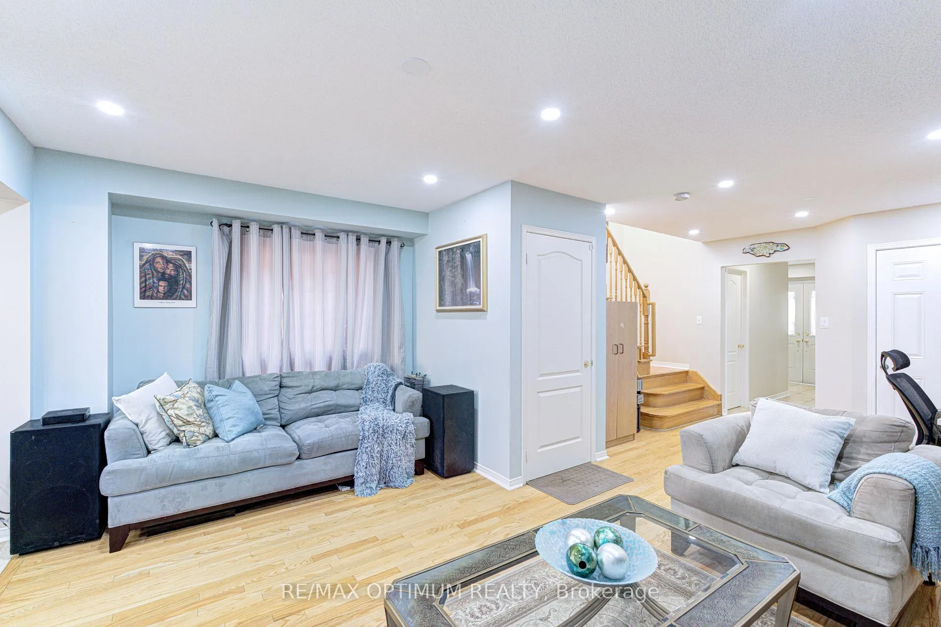 Photo 10 of 105 Spicebush Terrace, Brampton, Credit Valley — HOMEH