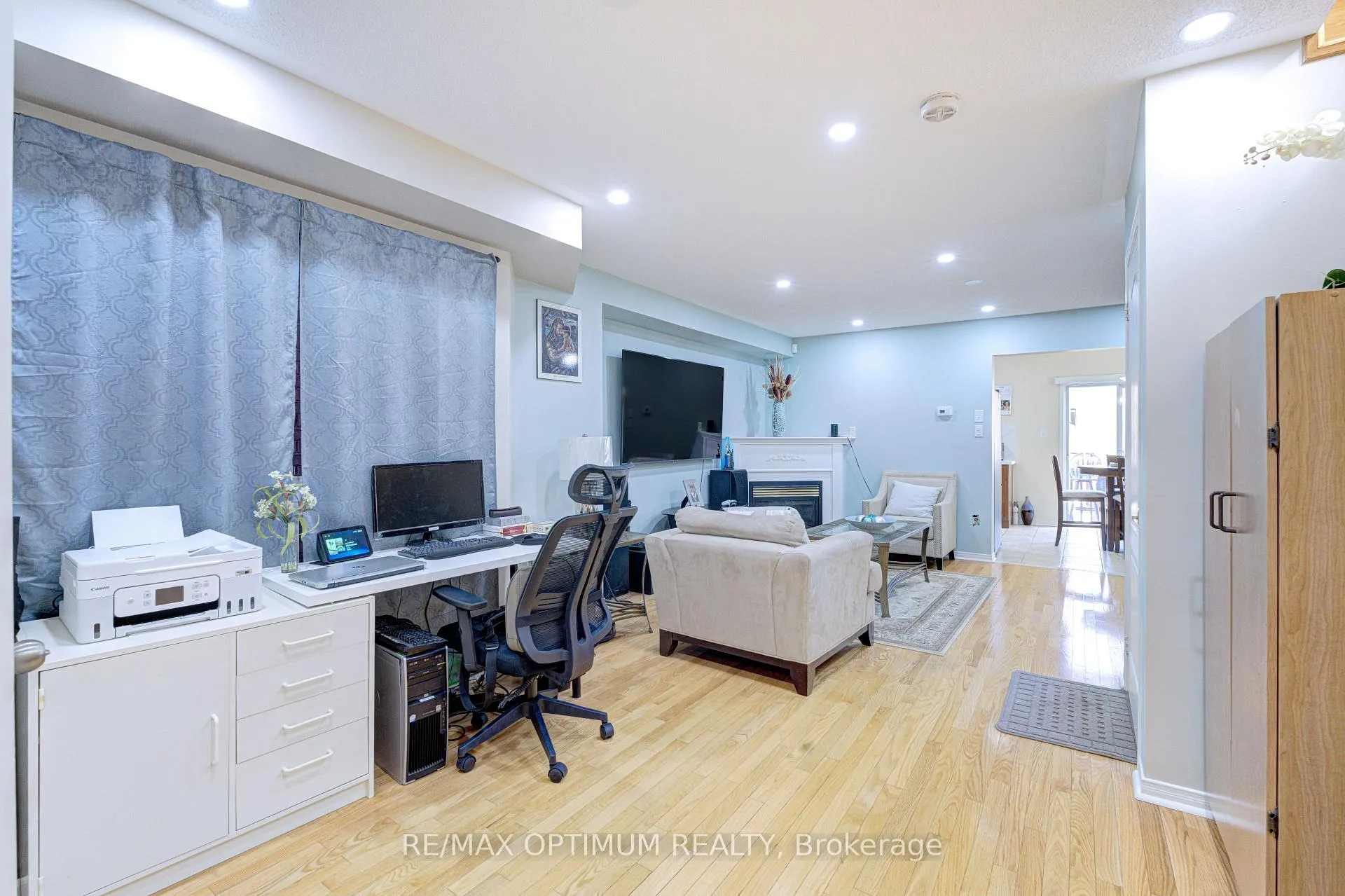 Photo 11 of 105 Spicebush Terrace, Brampton, Credit Valley — HOMEH