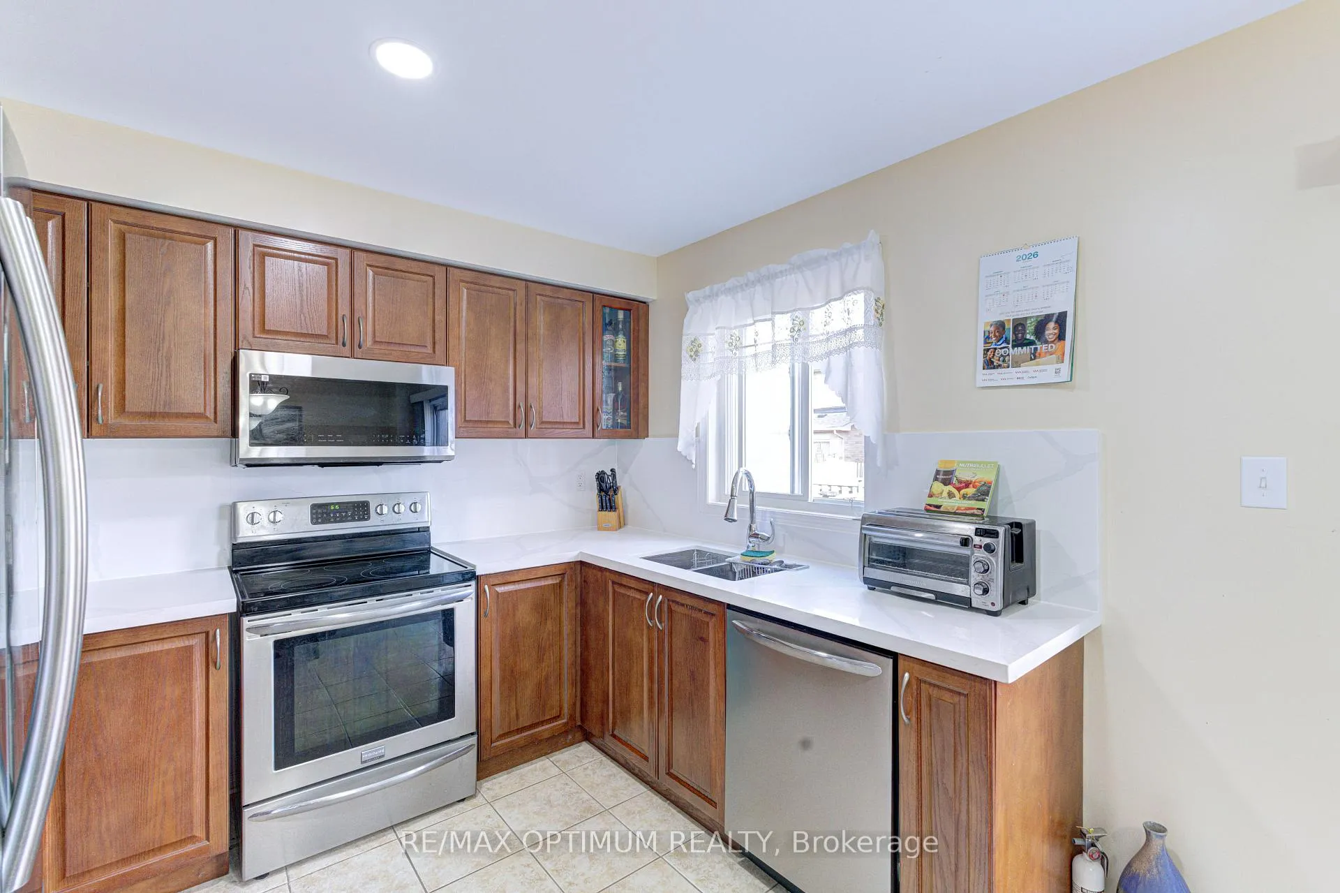 Photo 14 of 105 Spicebush Terrace, Brampton, Credit Valley — HOMEH