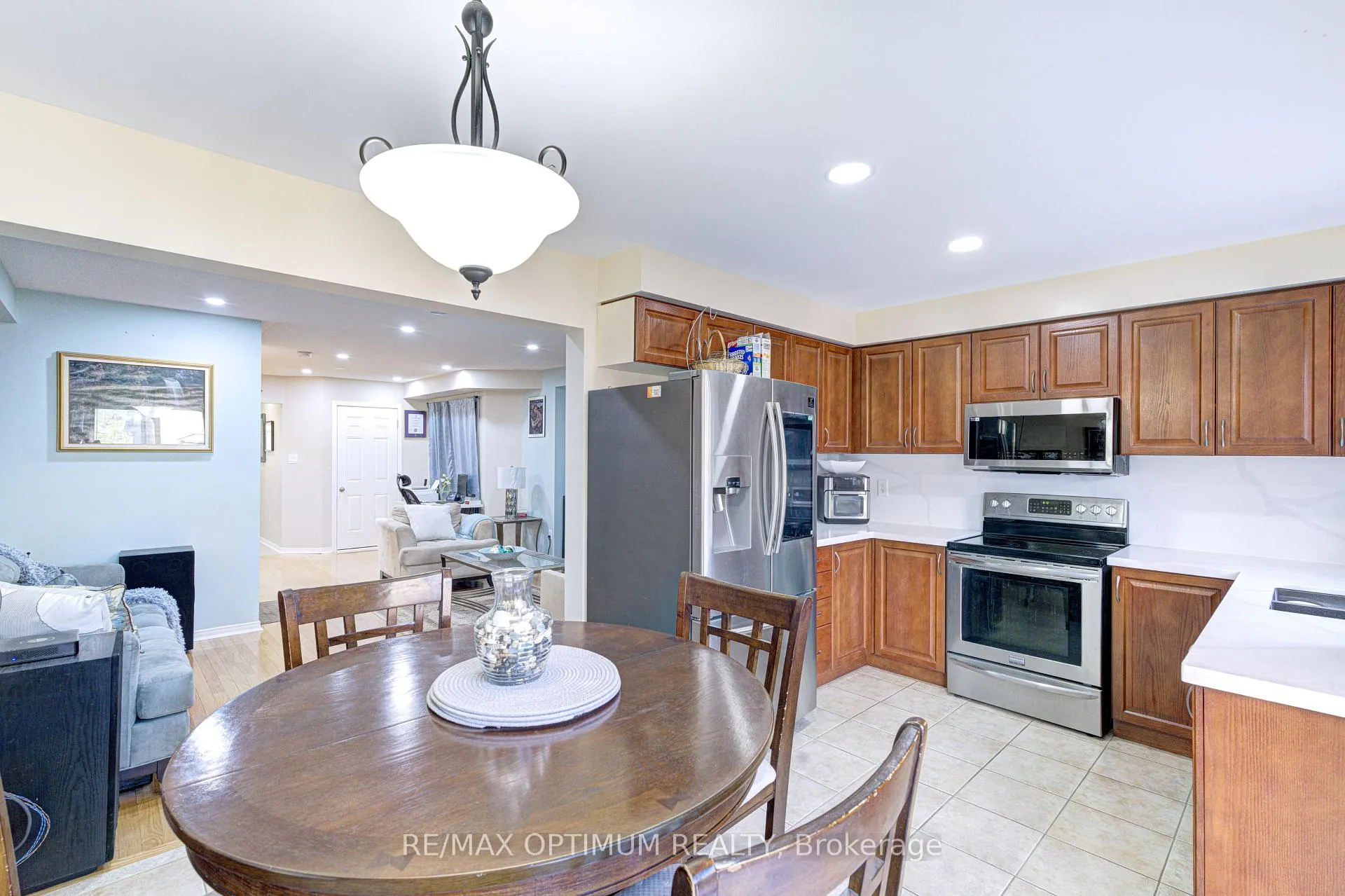 Photo 15 of 105 Spicebush Terrace, Brampton, Credit Valley — HOMEH