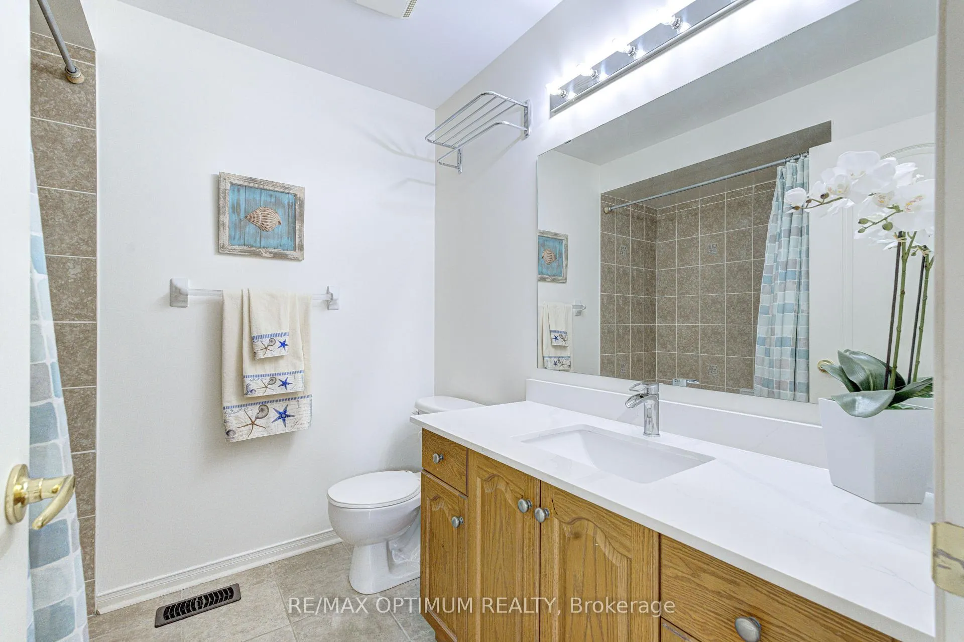 Photo 26 of 105 Spicebush Terrace, Brampton, Credit Valley — HOMEH
