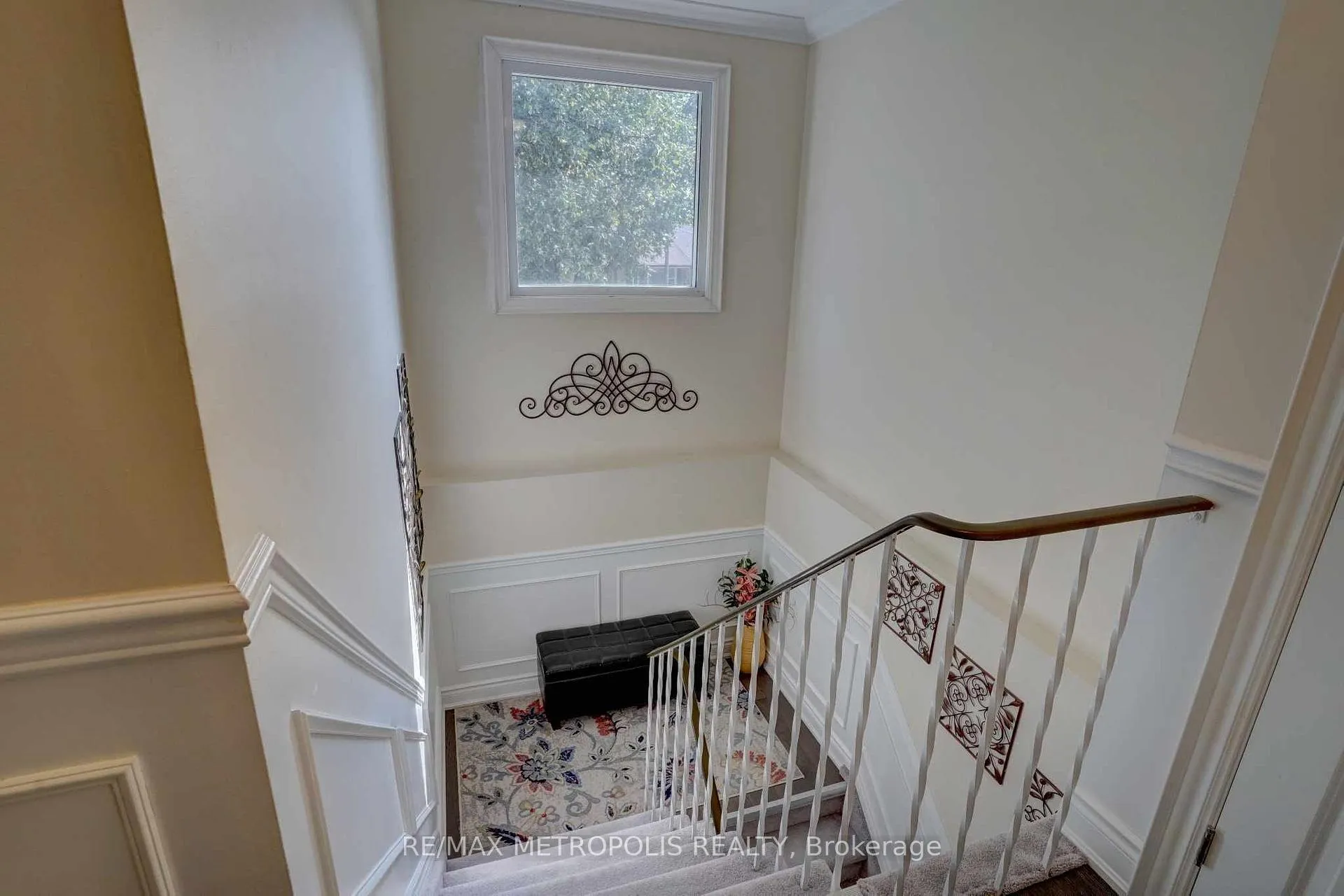 Photo 13 of 660 Berwick Crescent, Oshawa, McLaughlin — HOMEH
