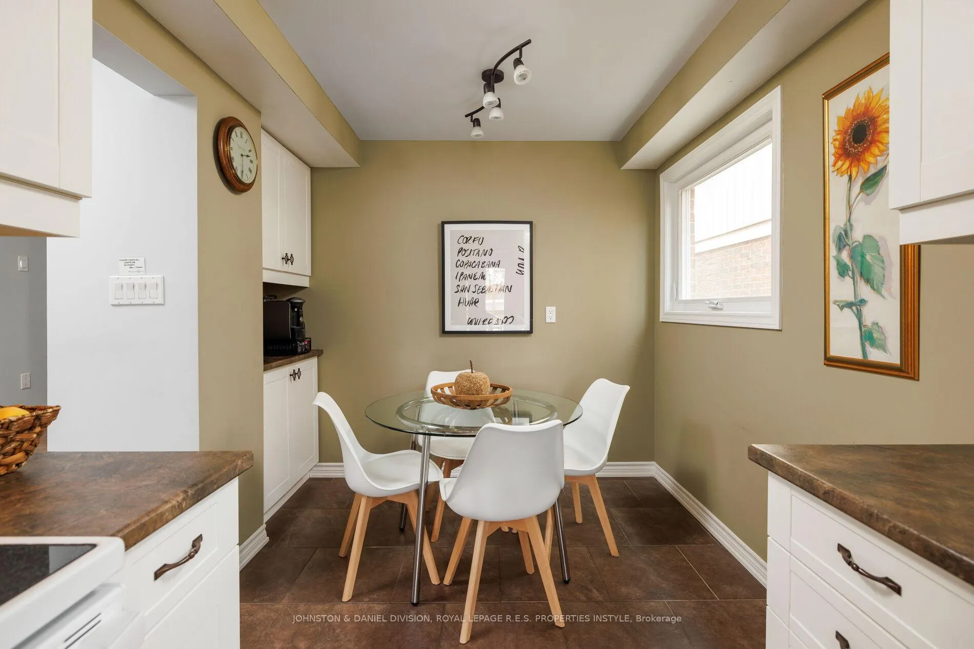Photo 5 of 130 Frank Rivers Drive, Scarborough, Steeles — HOMEH