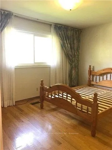 Photo 11 of Unit Upper Floor, 26 Glendower Circle, Scarborough, L'Amoreaux — HOMEH