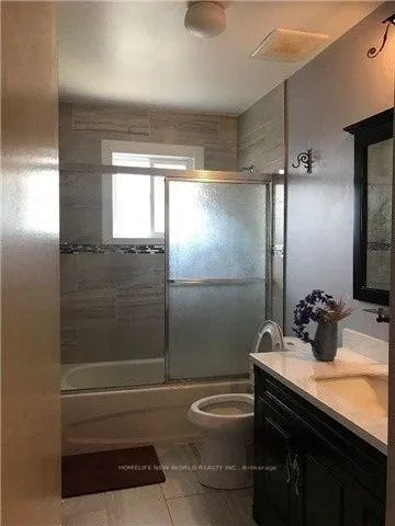Photo 13 of Unit Upper Floor, 26 Glendower Circle, Scarborough, L'Amoreaux — HOMEH
