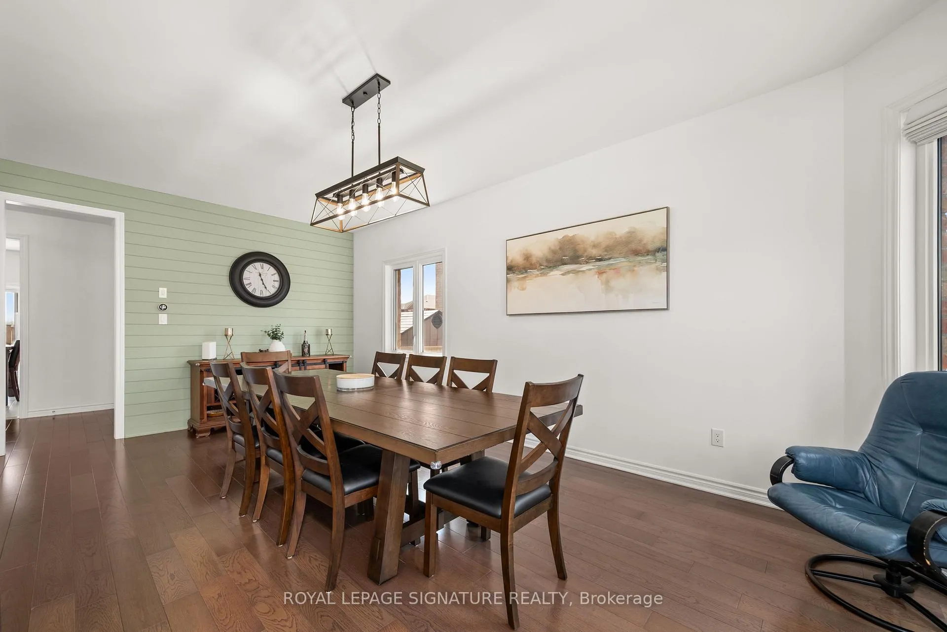 Photo 8 of 3 Stoddart Street, Brock, Beaverton — HOMEH
