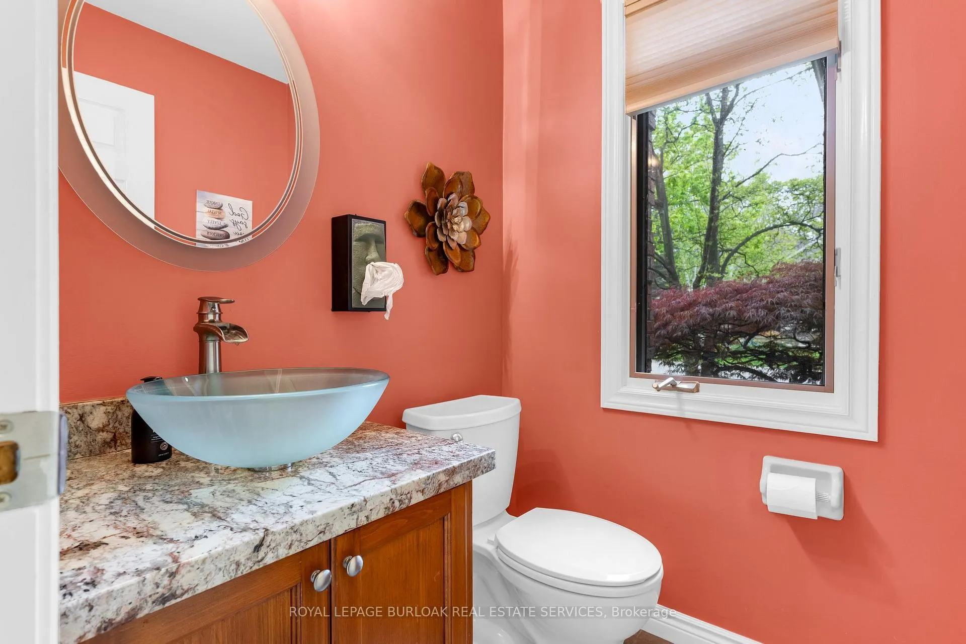 Photo 18 of 107 Garden Avenue, Hamilton, Ancaster — HOMEH