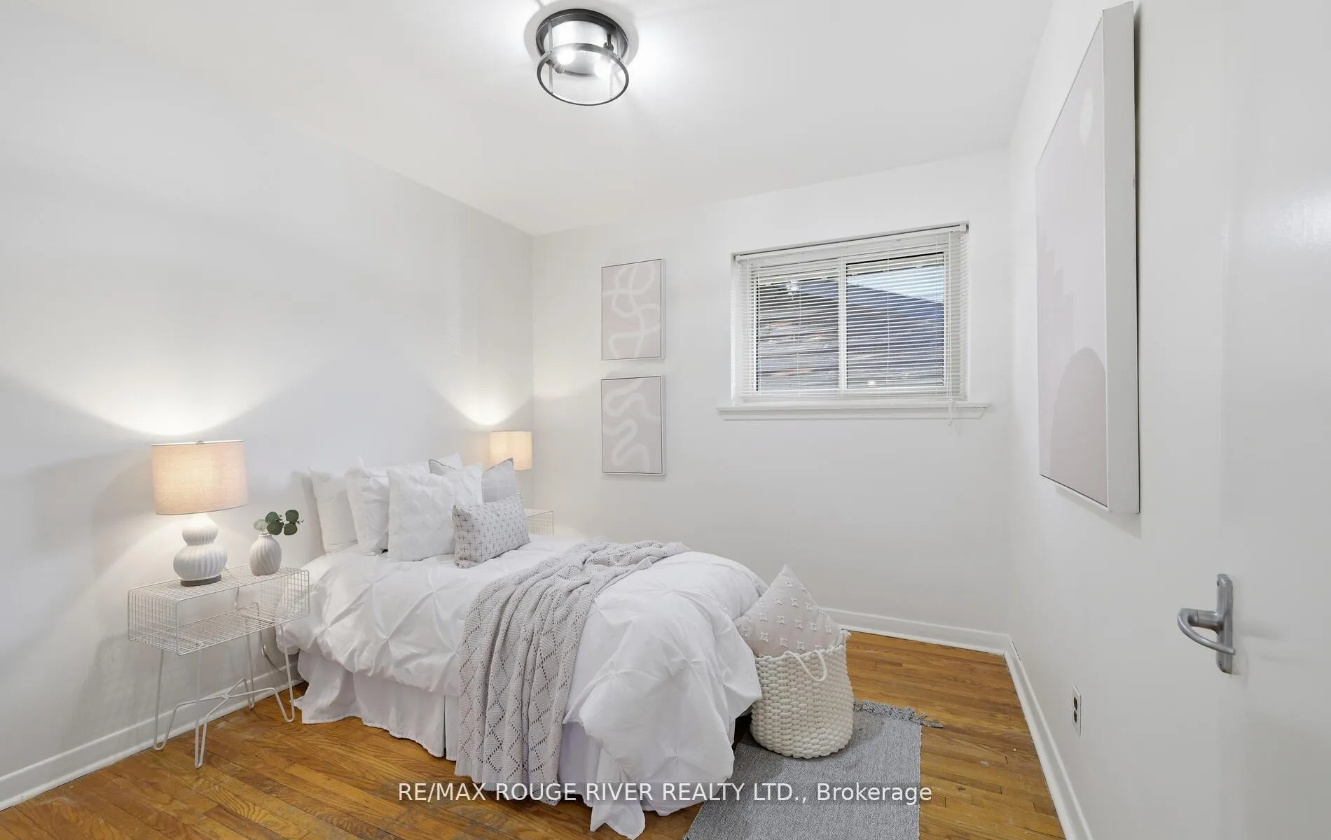 Photo 10 of 114 Rochman Boulevard, Scarborough, Woburn — HOMEH